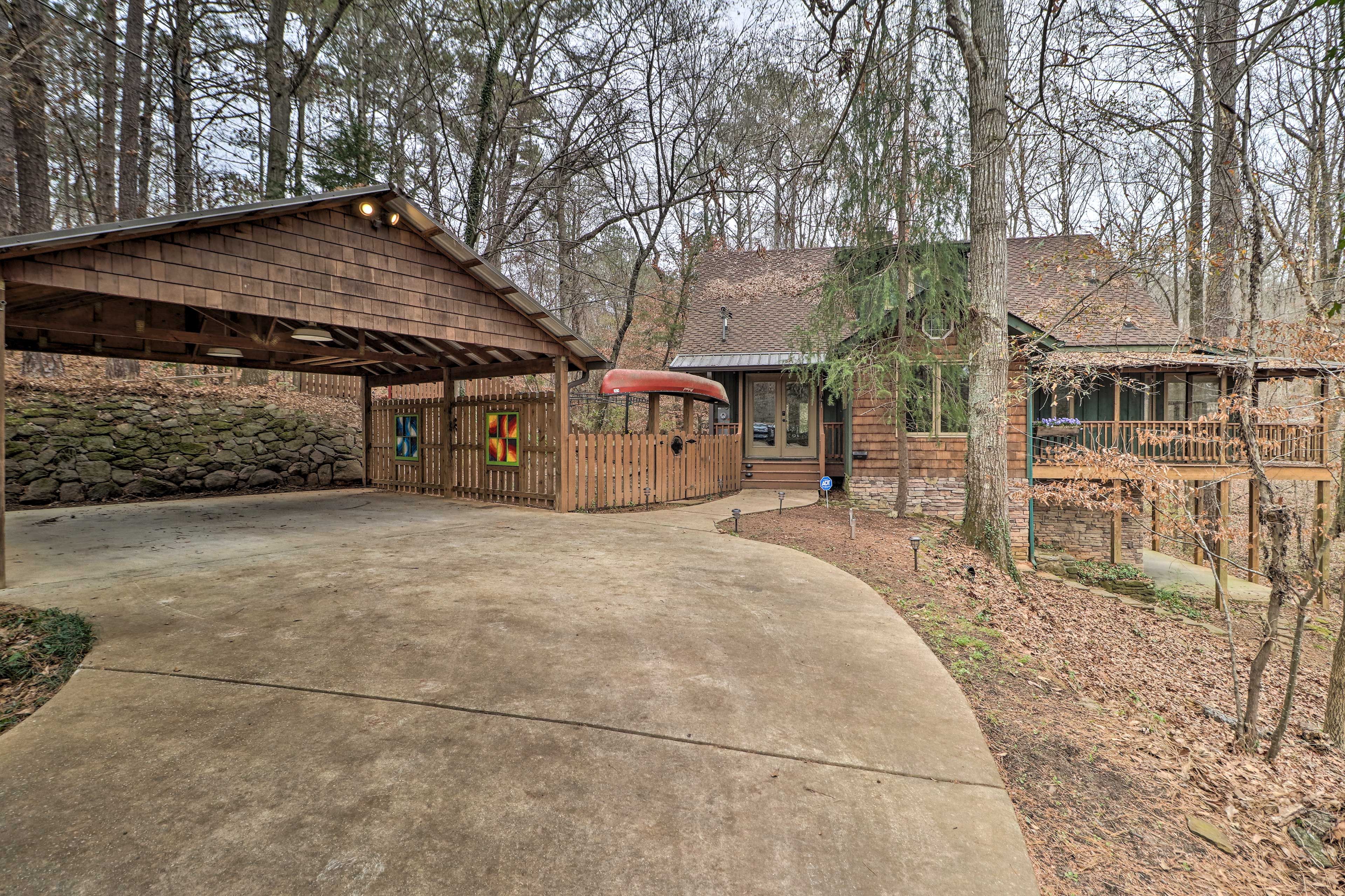 Parking | Driveway (5 Vehicles) | Covered Carport (2 Vehicles)