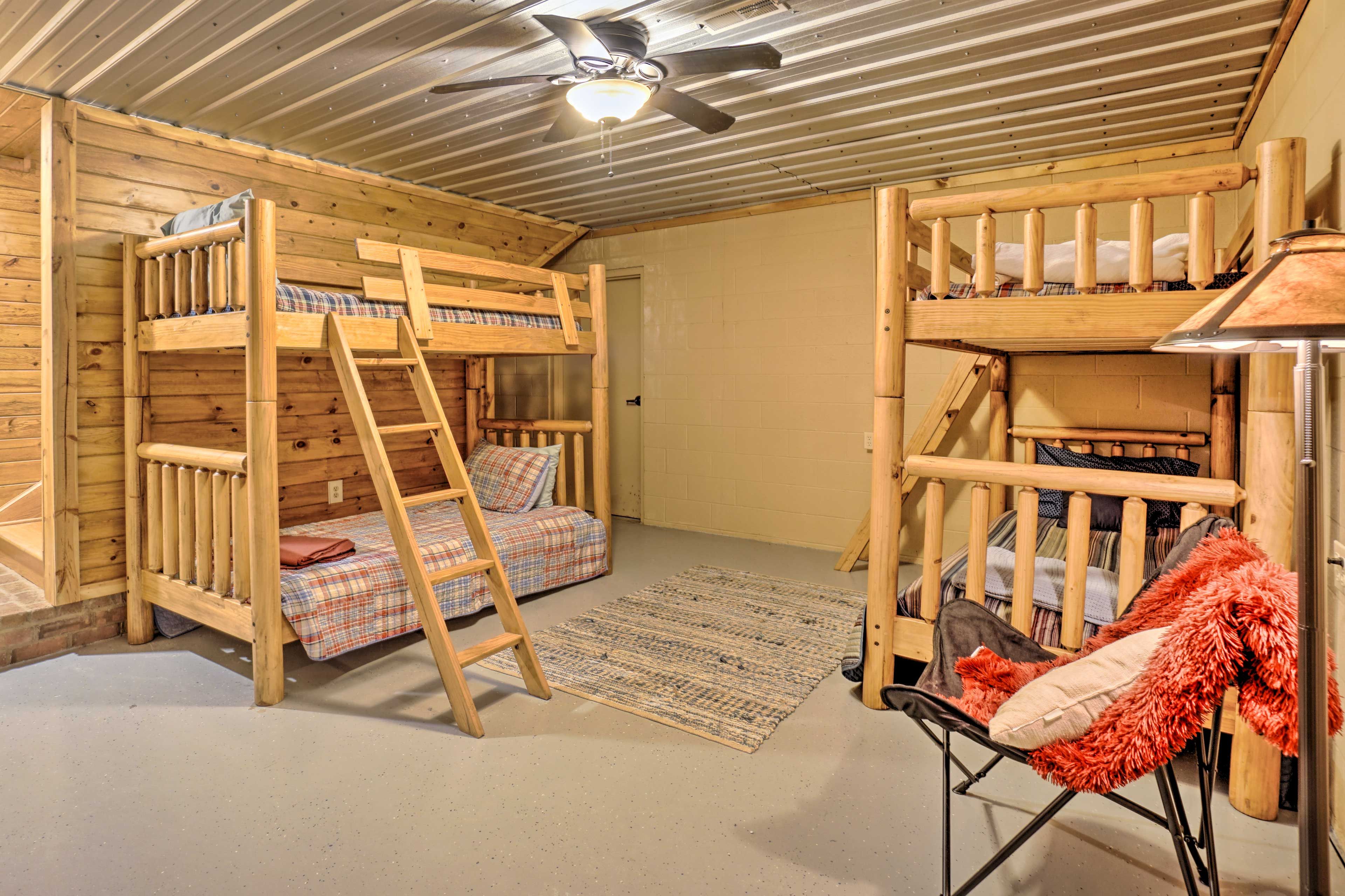 Bedroom 9 | Ground Floor | 2 Twin Bunk Beds
