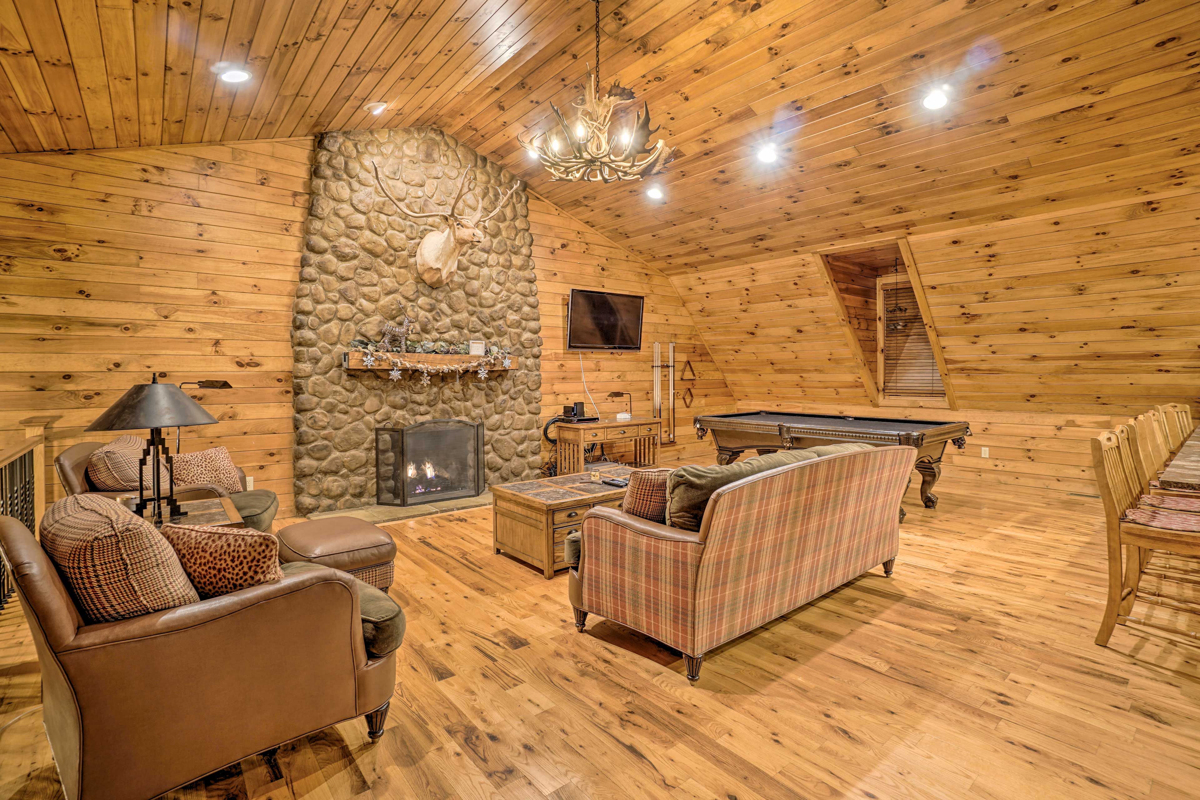 Upstairs Living Room | 2nd Floor | Wood-Burning Fireplace