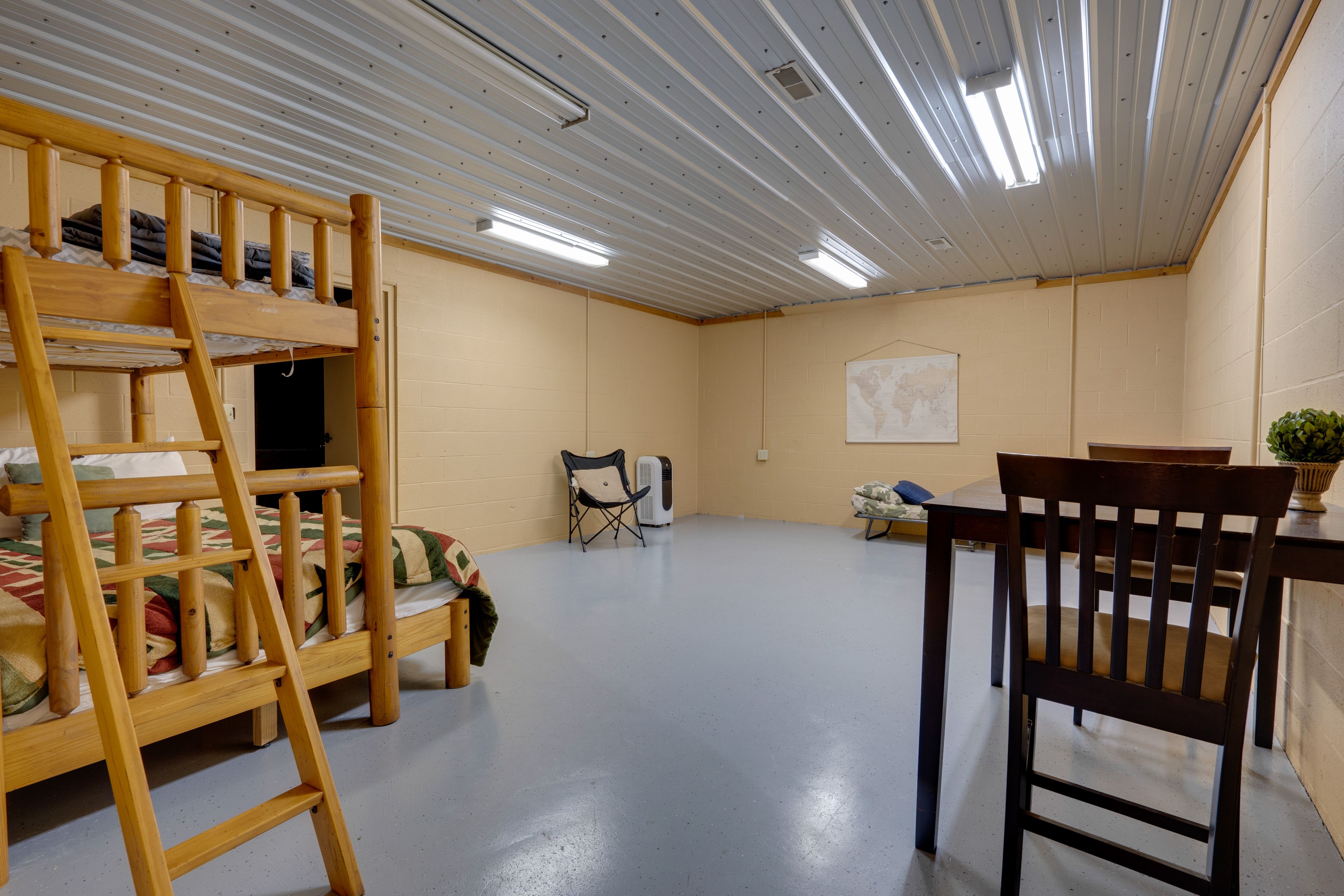 Bonus Room 2 | Ground Floor | Twin/Full Bunk Bed | Twin Cot