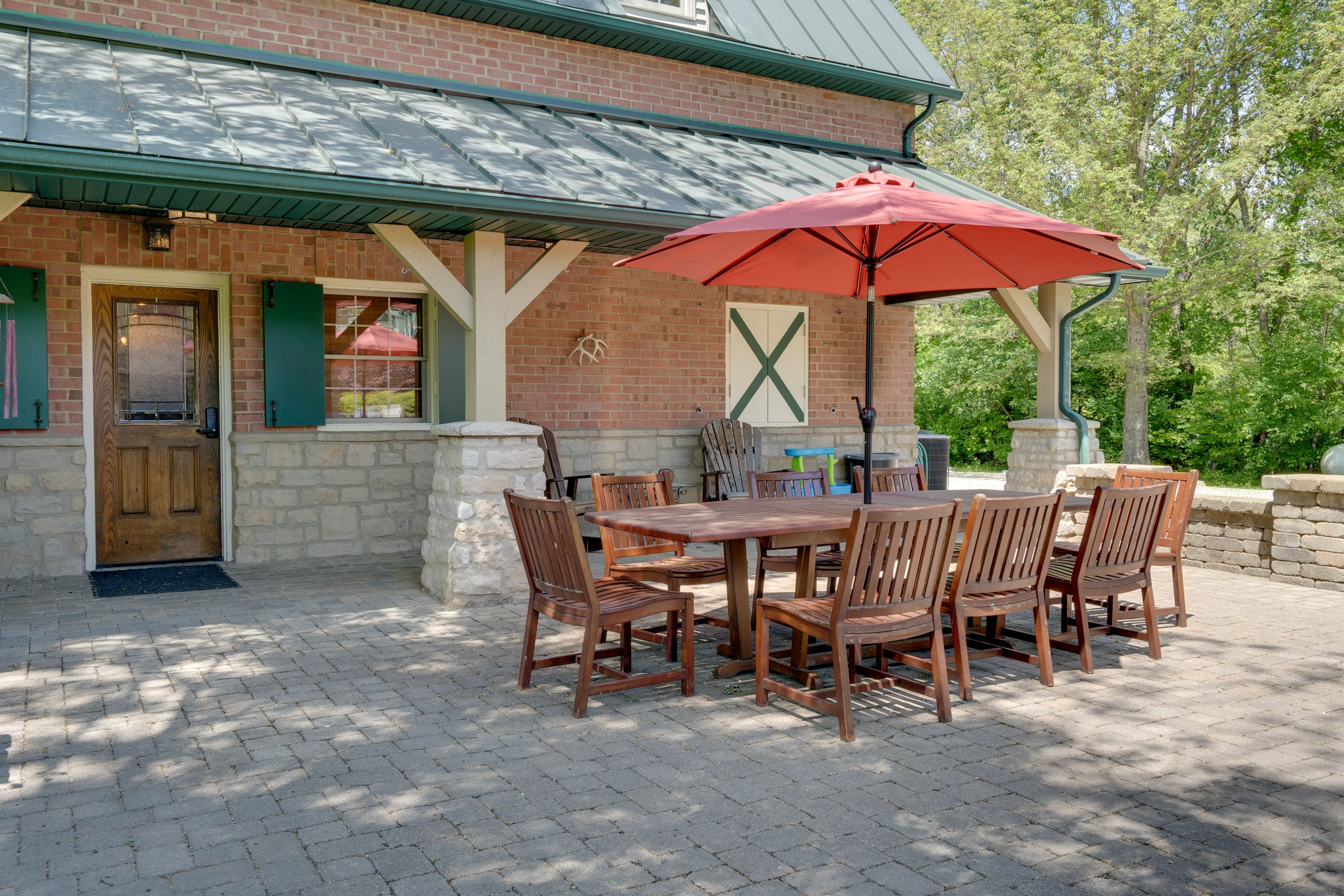 Patio | Outdoor Dining Area | Gas Grill | Outdoor Fireplace