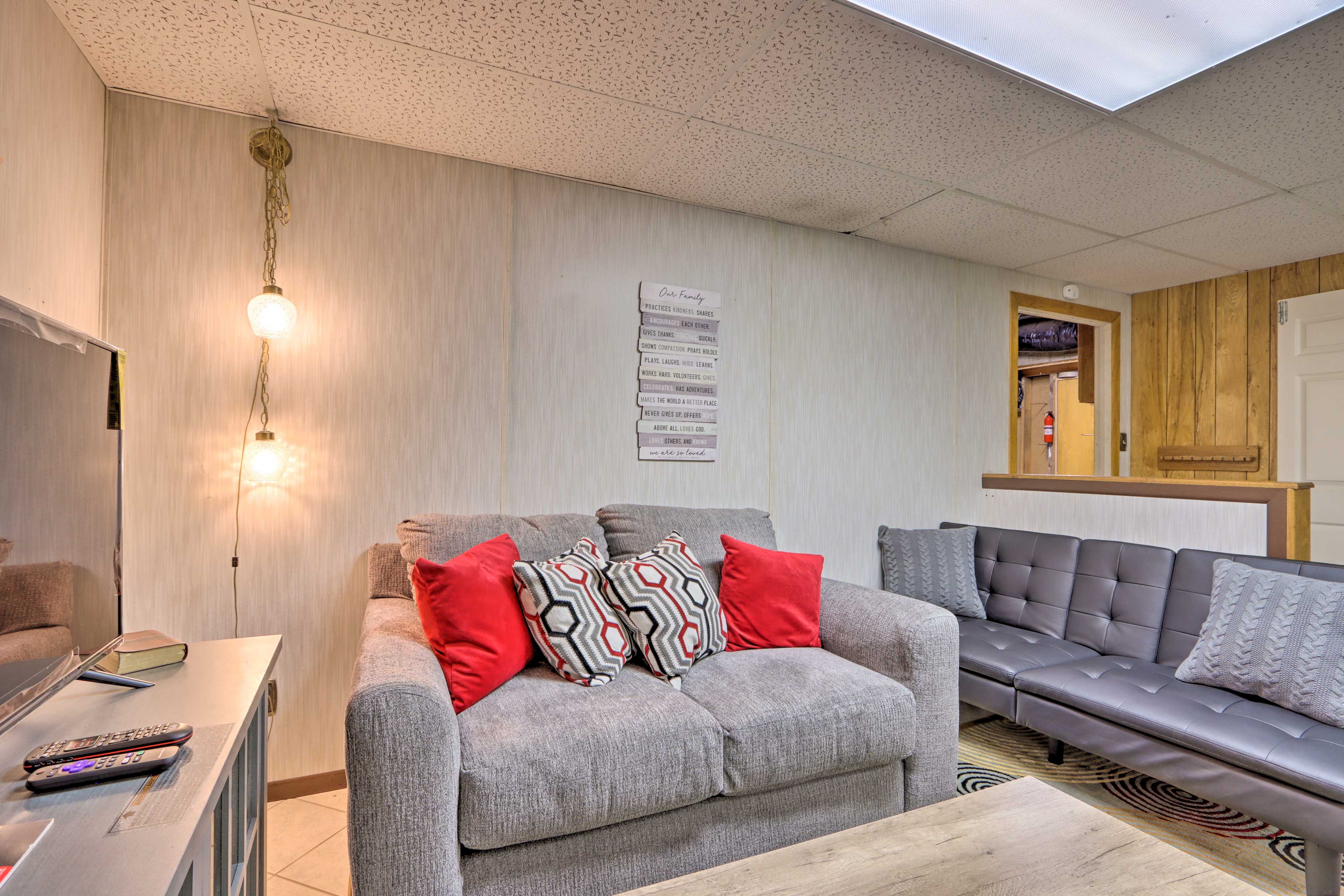 Living Room | Additional Sleeping | Sleeper Sofa