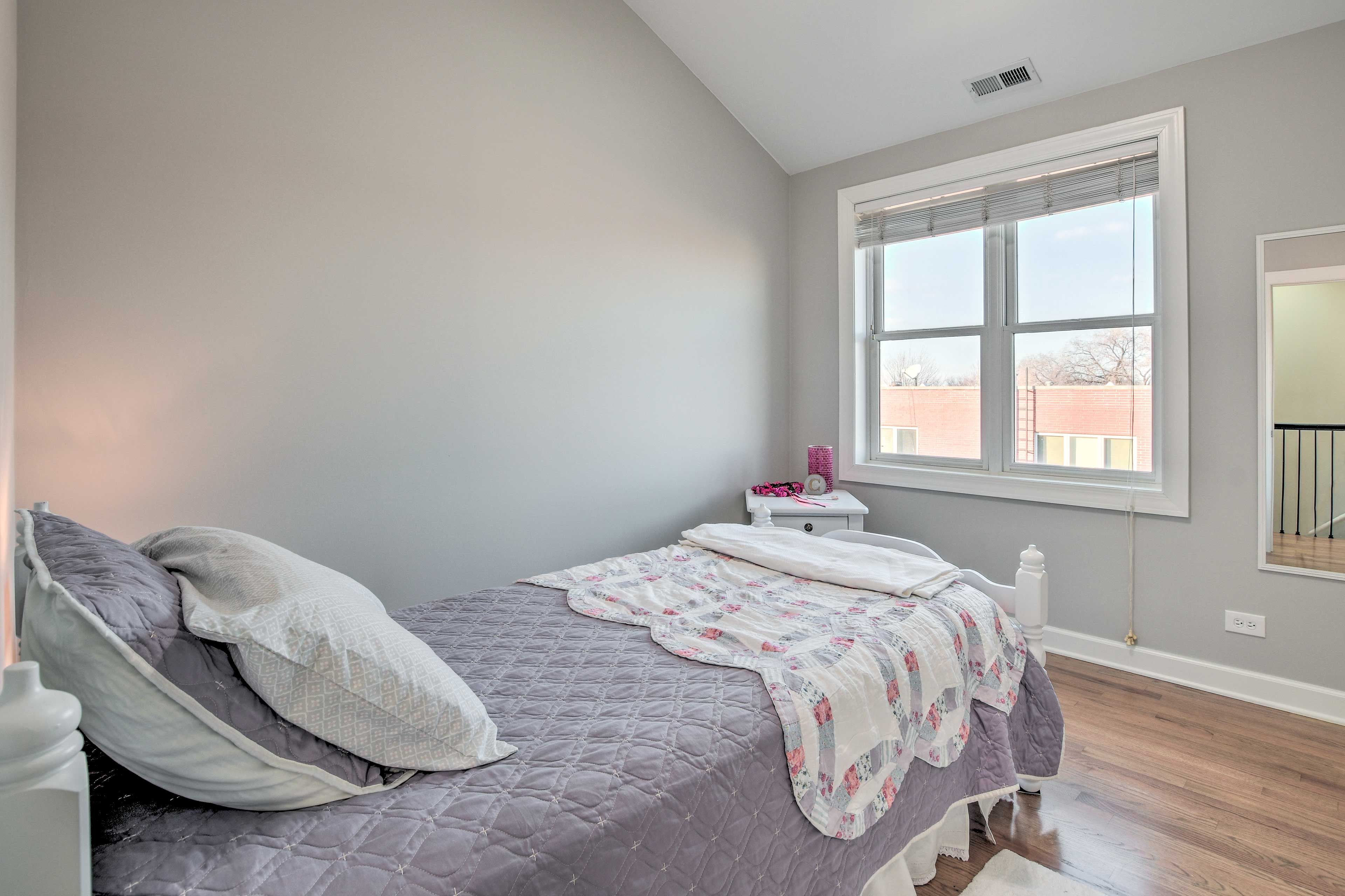 Bedroom 2 | Twin Bed