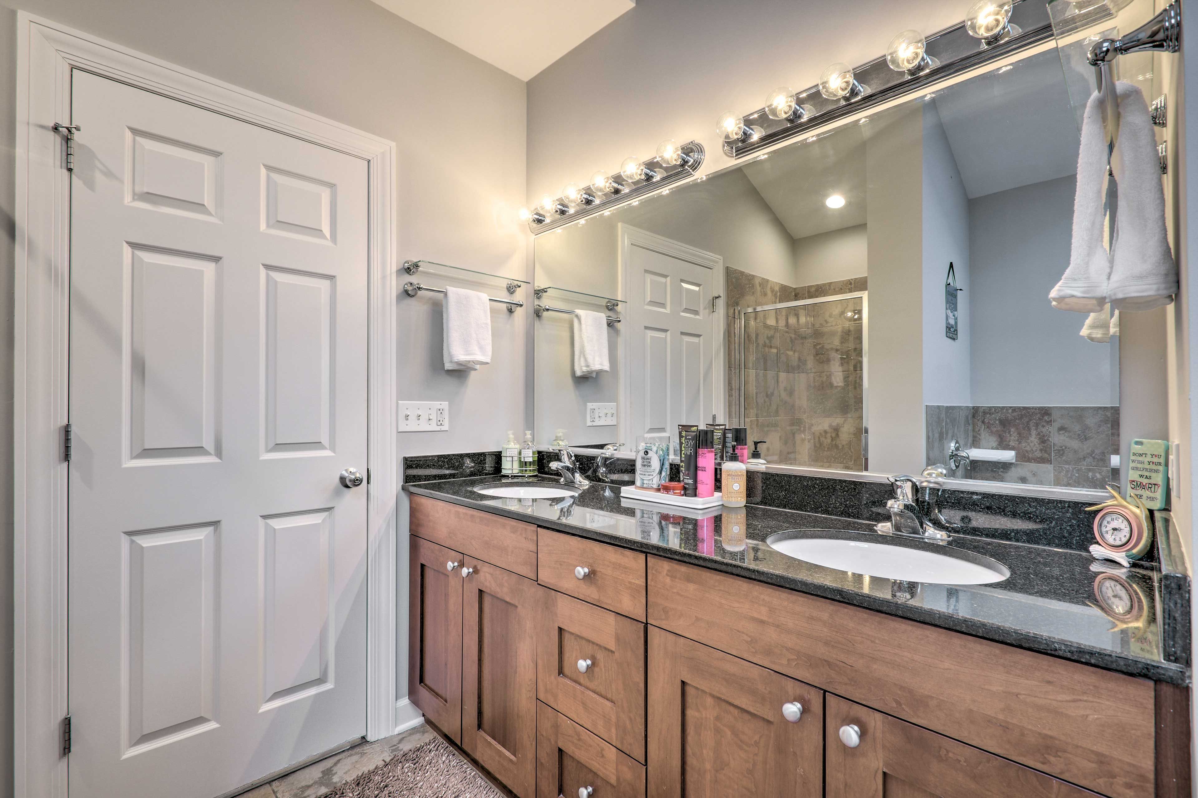 Full Bathroom