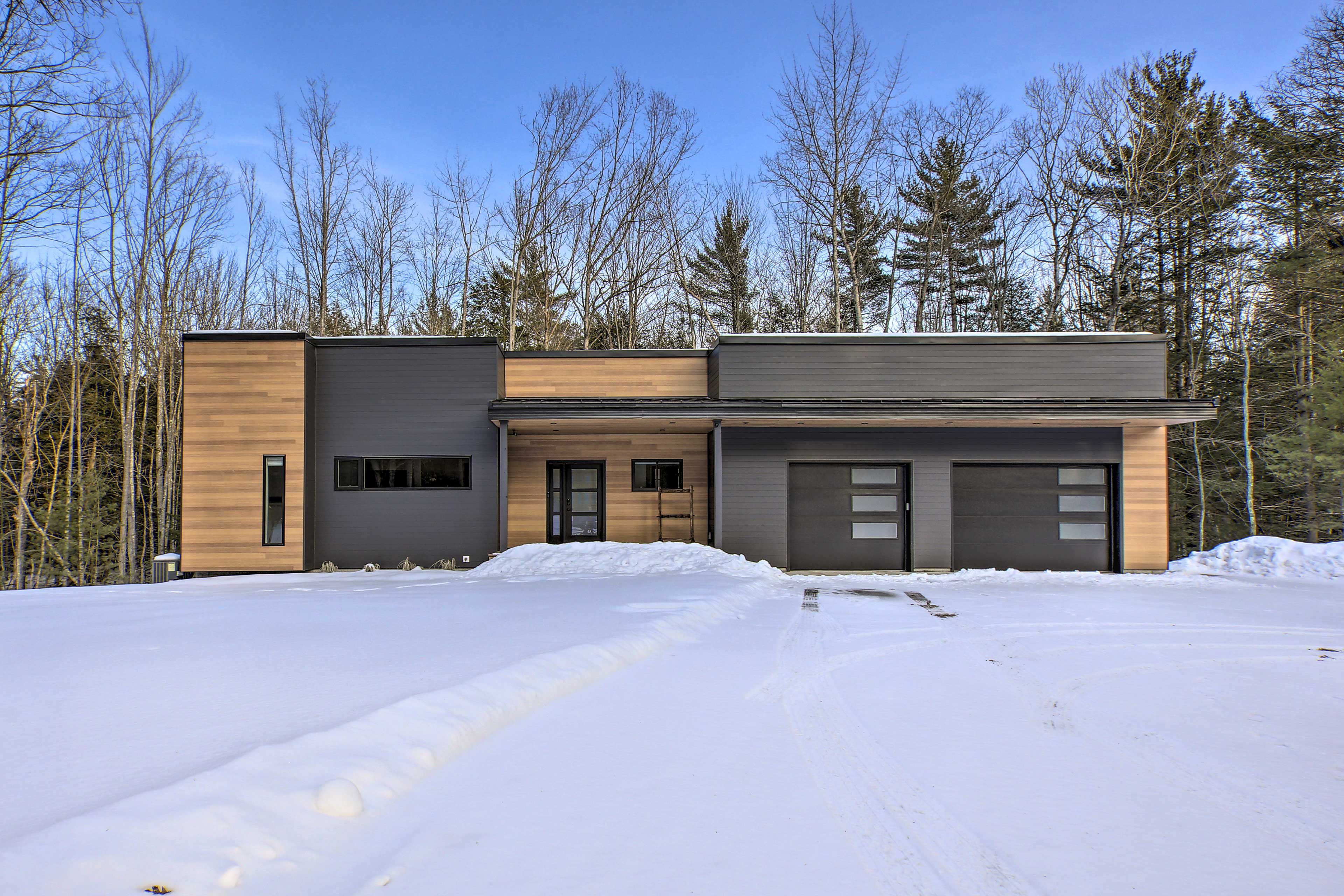 Interlochen Vacation Rental | 2BR | 2.5BA | 2,187 Sq Ft | 2 Steps Required