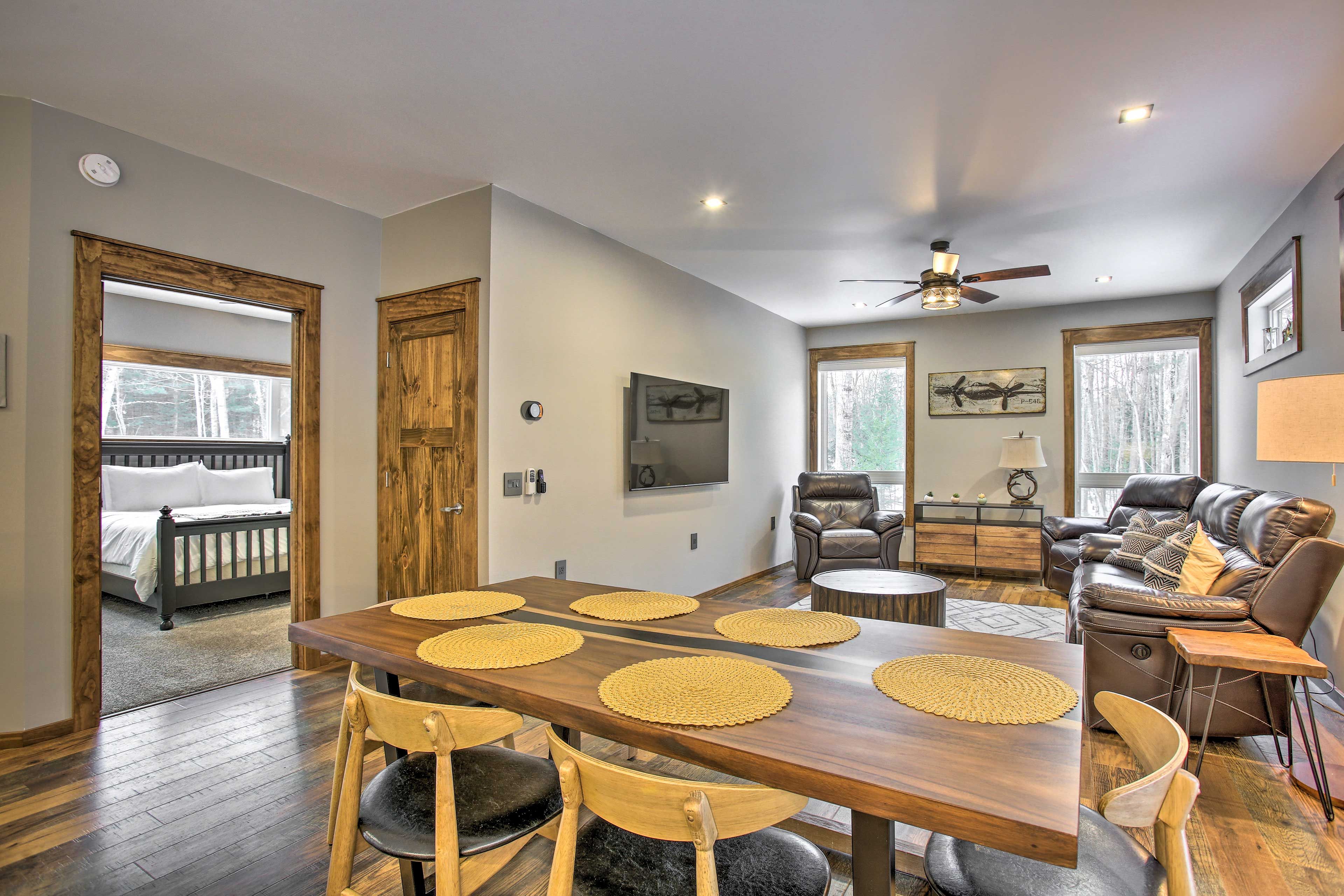 Dining Area | High Chair | Dishware Provided