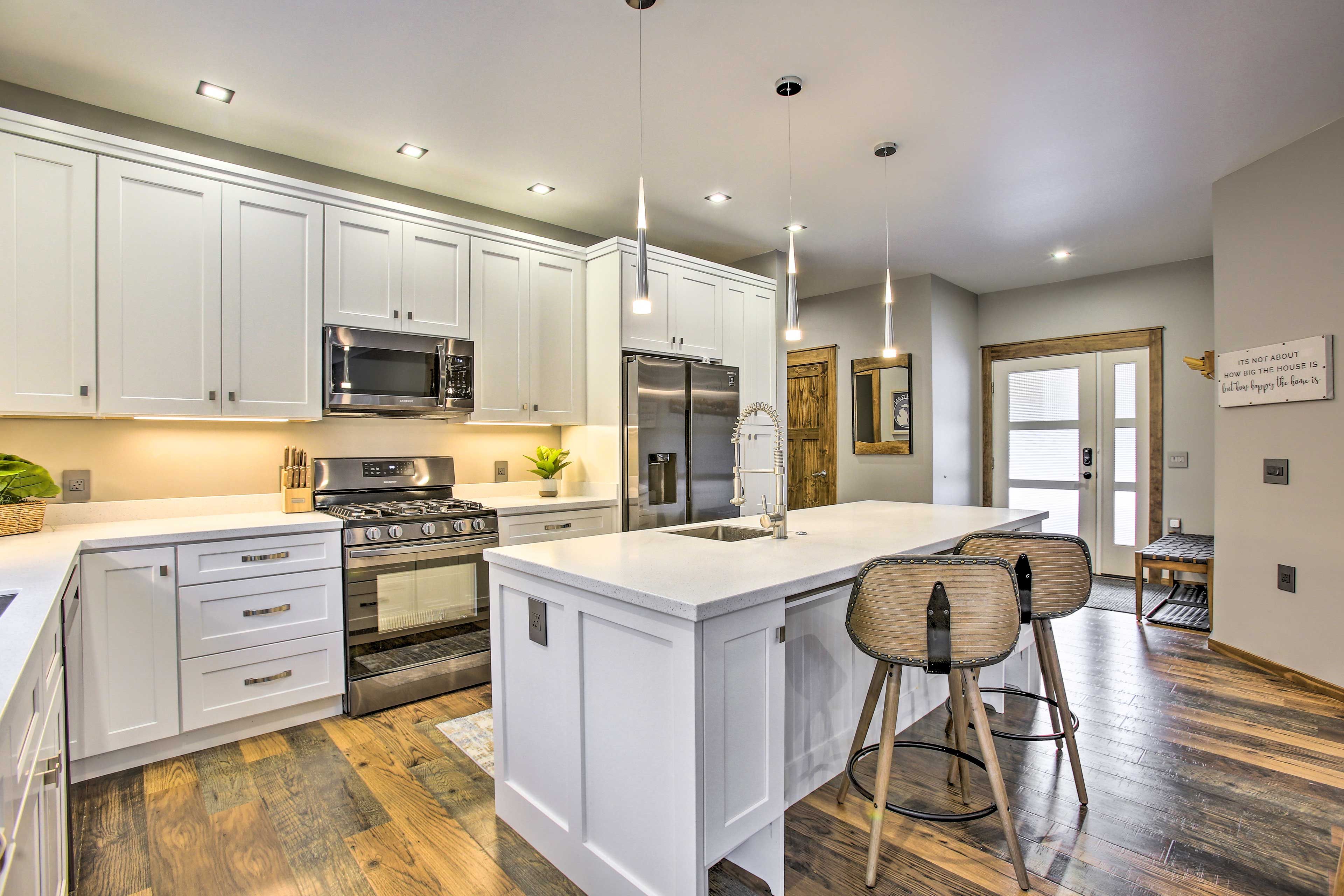 Kitchen | Drip Coffee Maker | Complimentary Spices
