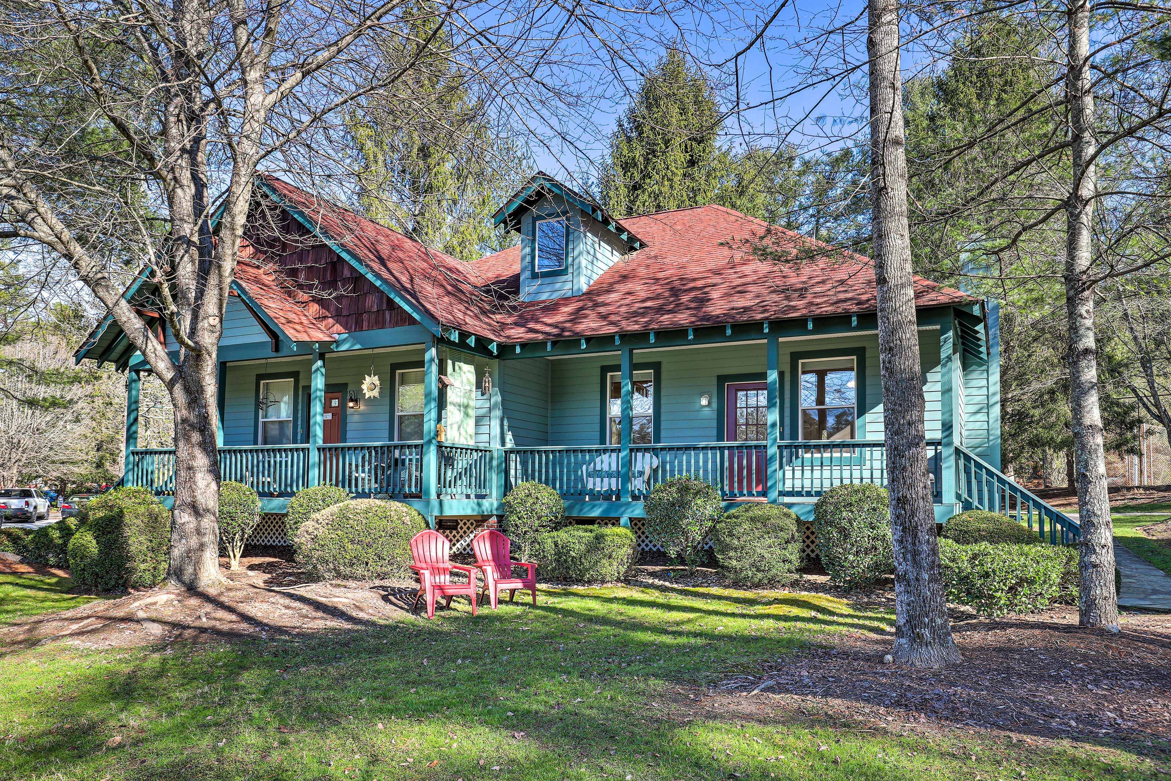 Property Exterior | Free WiFi | Towels & Linens | Single-Story Interior