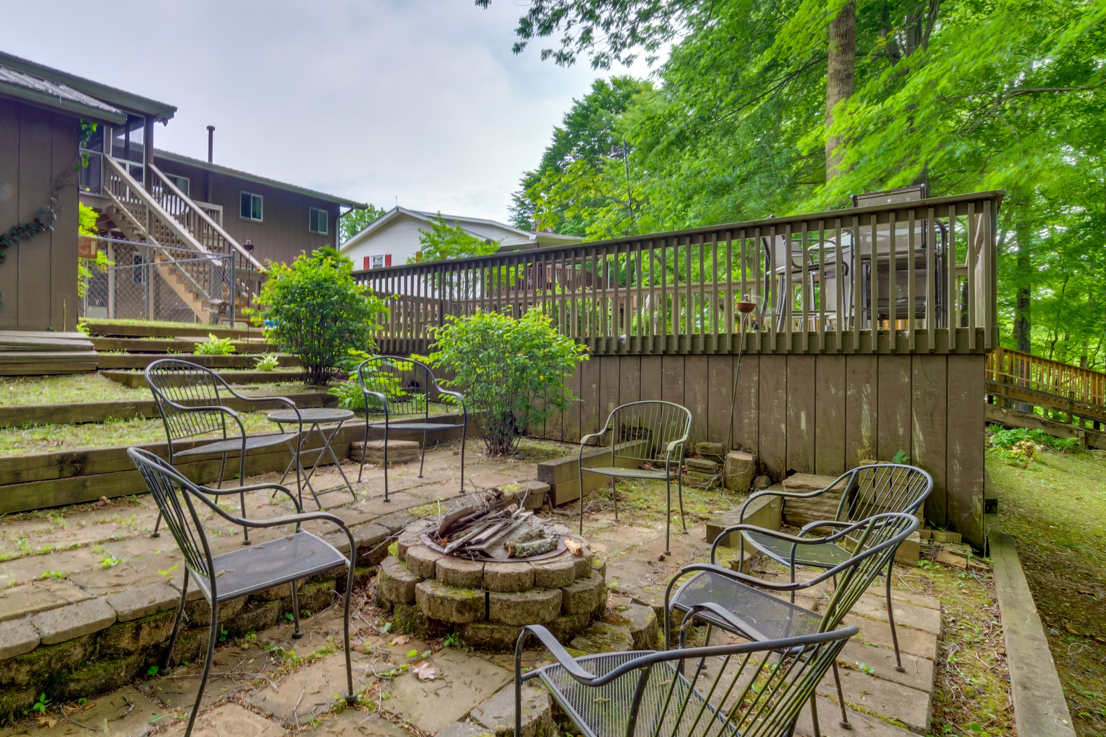 Backyard Patio | 2,202 Sq Ft | Propane Grill | Lake Access