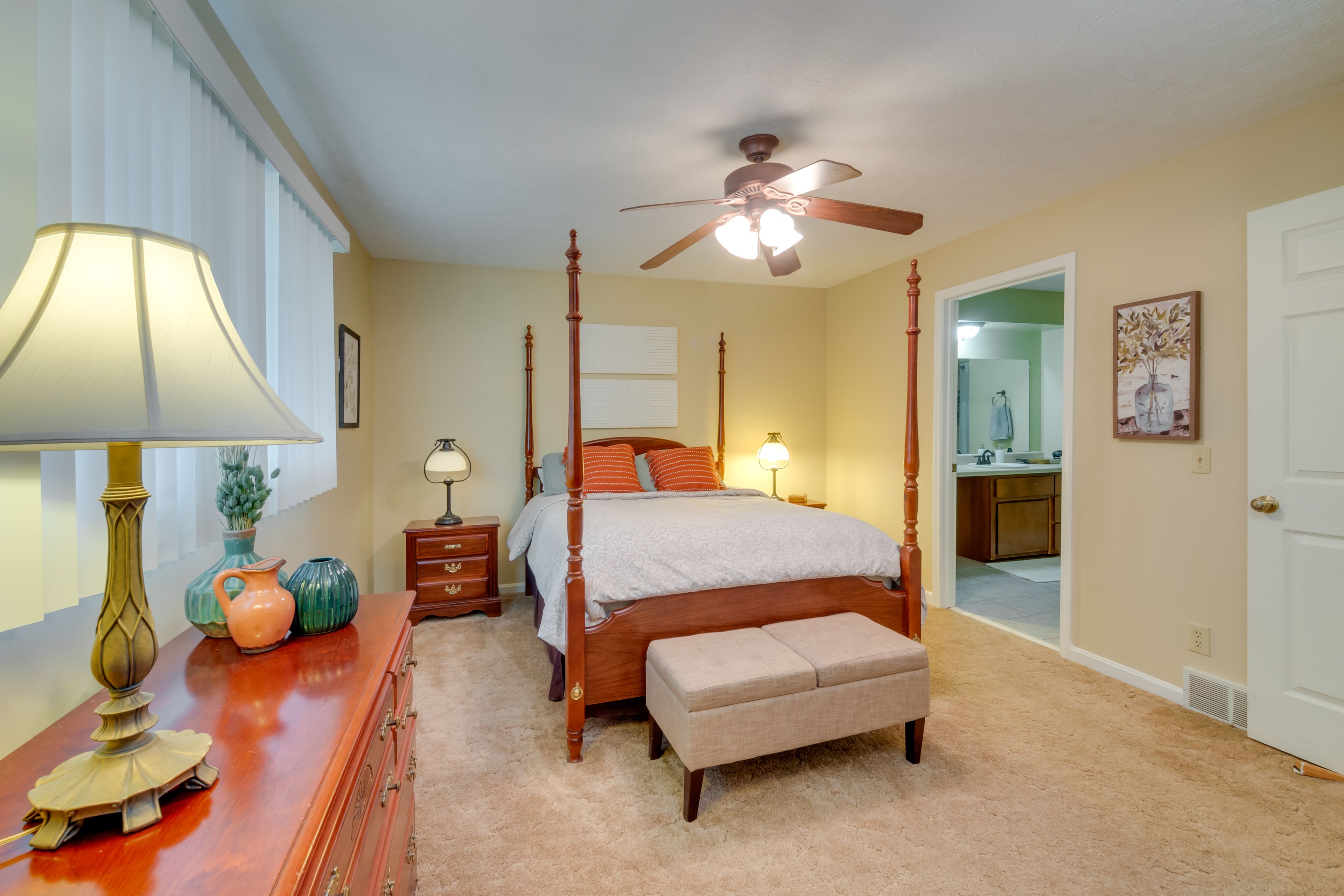 Bedroom 1 | Queen Bed | Main Floor | Stairs Required