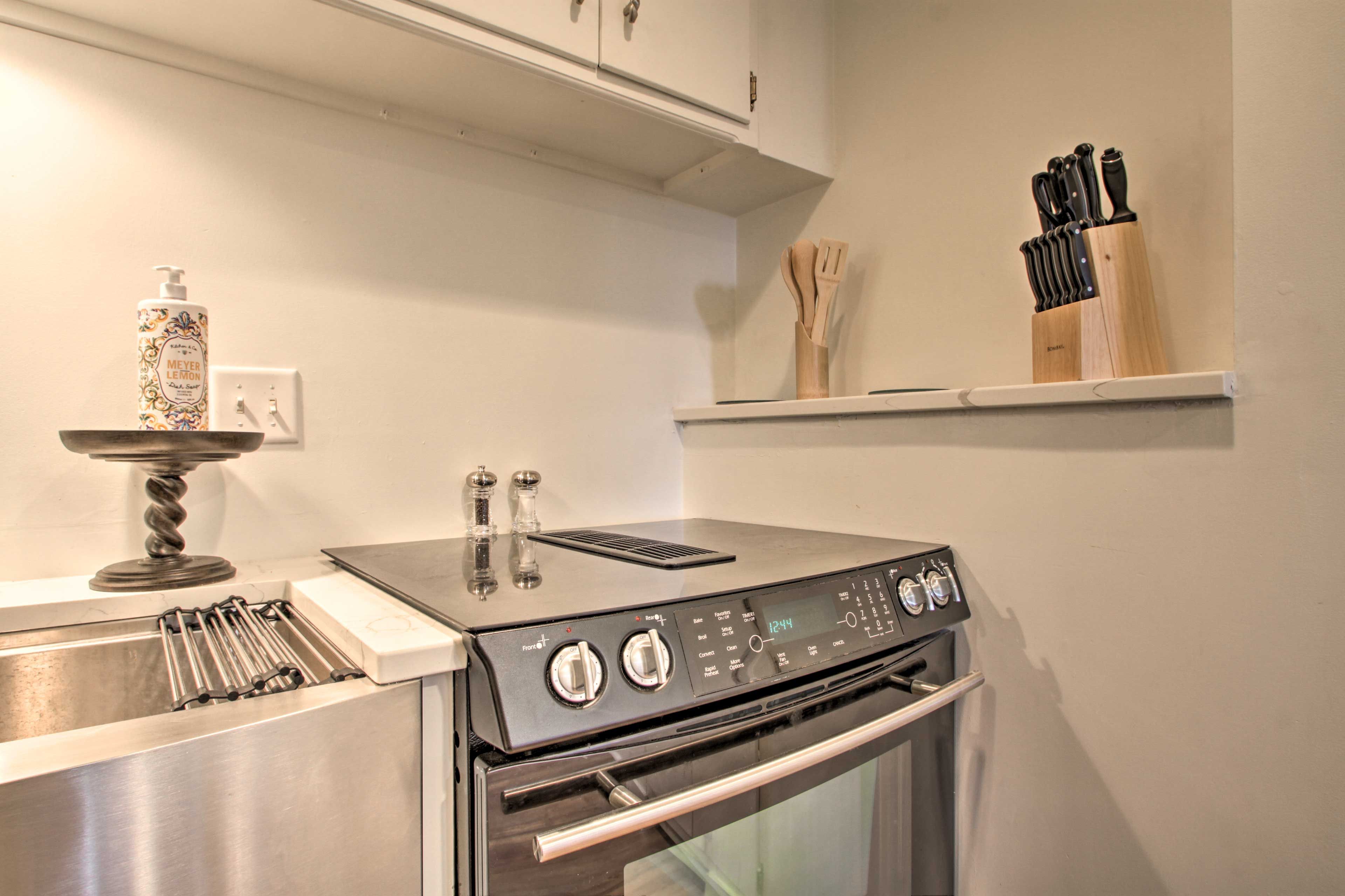 Kitchen | Dishware + Flatware