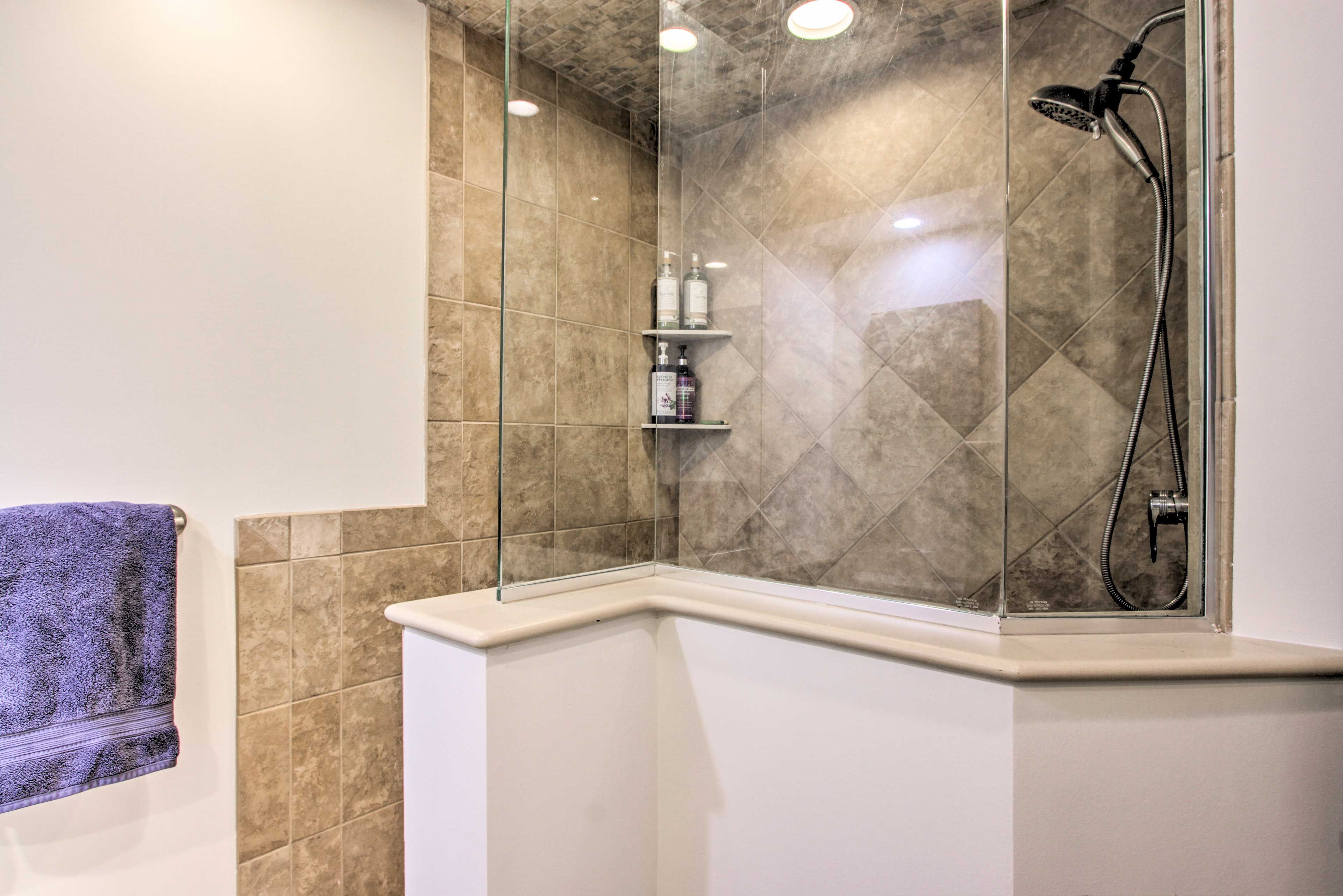 Full Bathroom | Shampoo