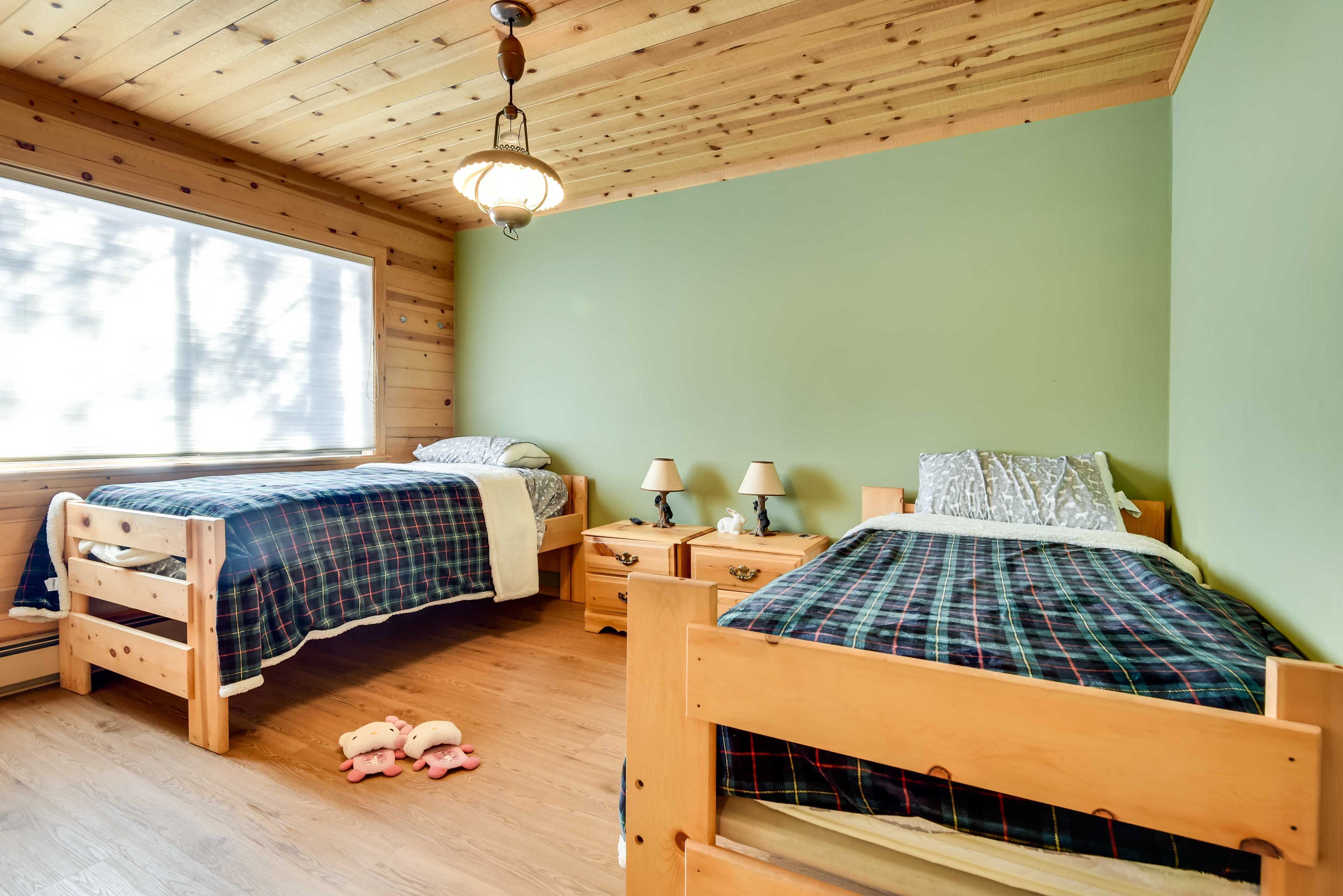 Bedroom 4 | 2 Twin Beds