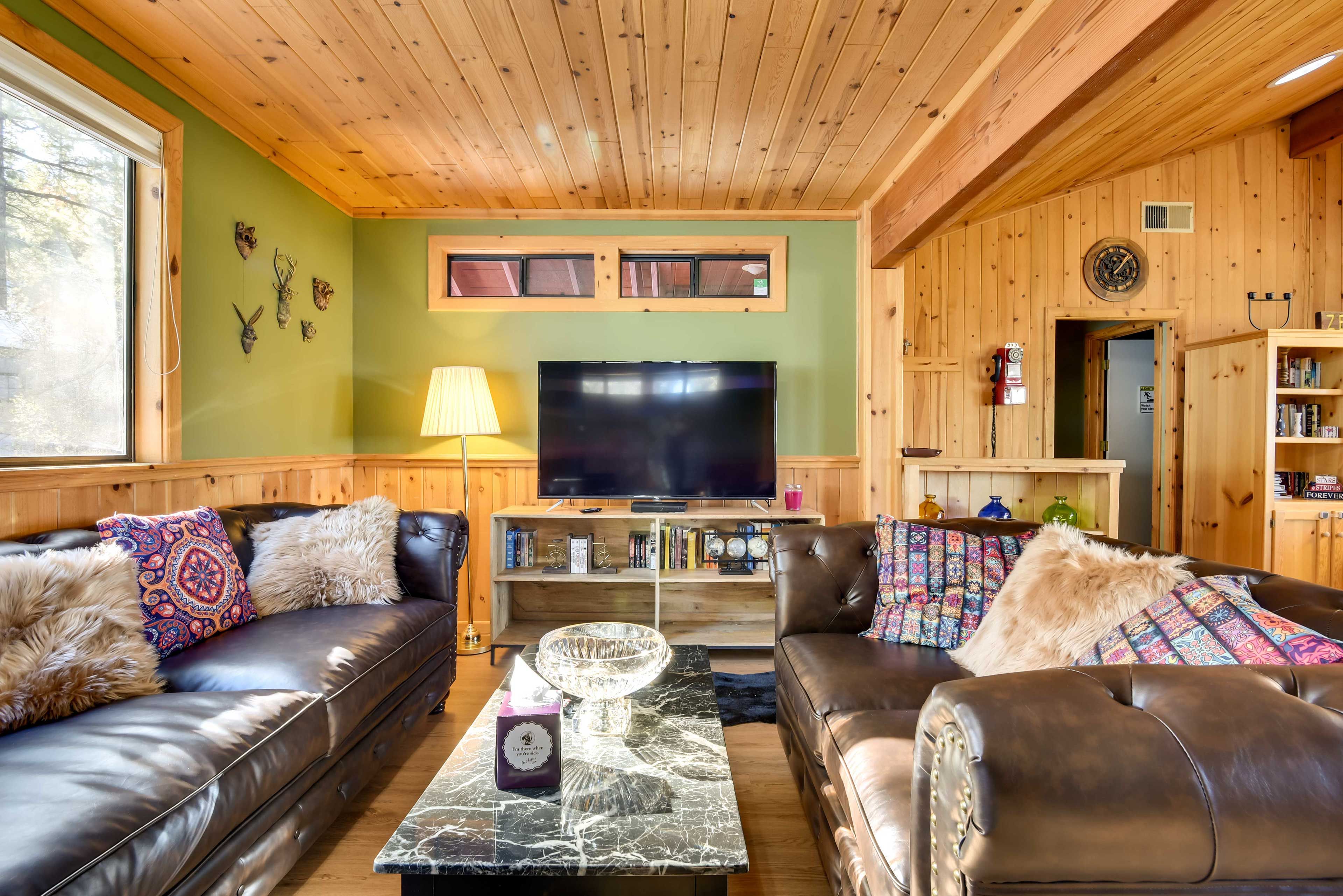 Frazier Park Vacation Rental | 4BR | 3BA | 2 Stories | Stairs Required