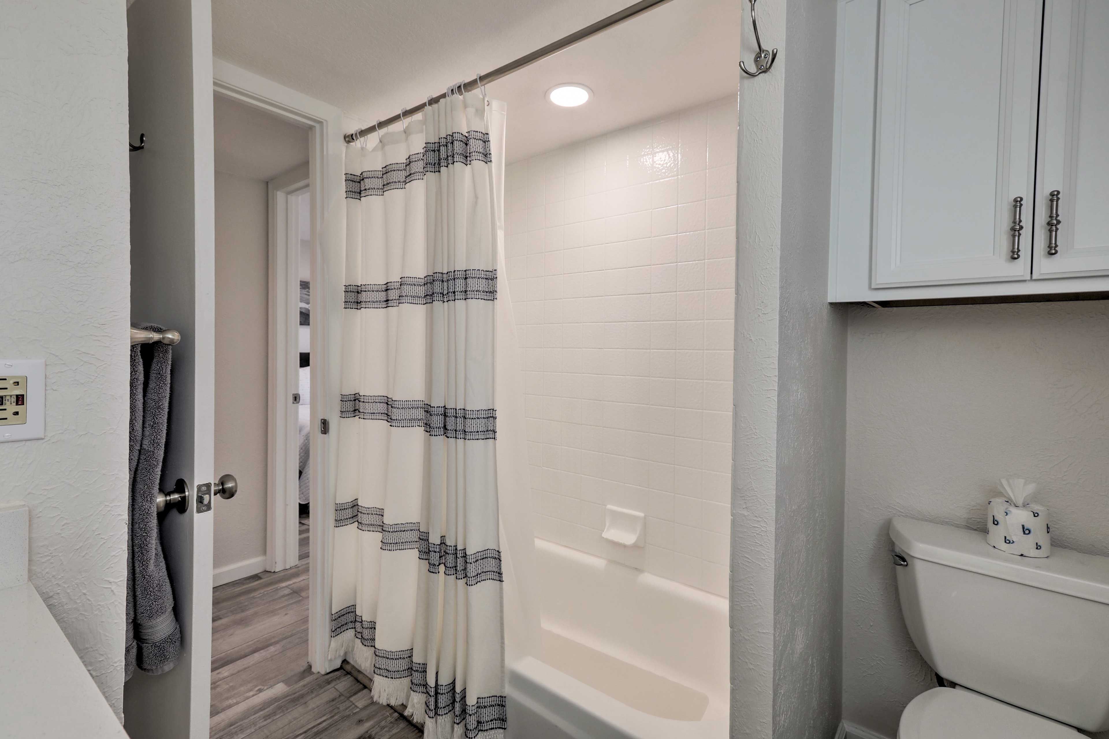 Full Bathroom