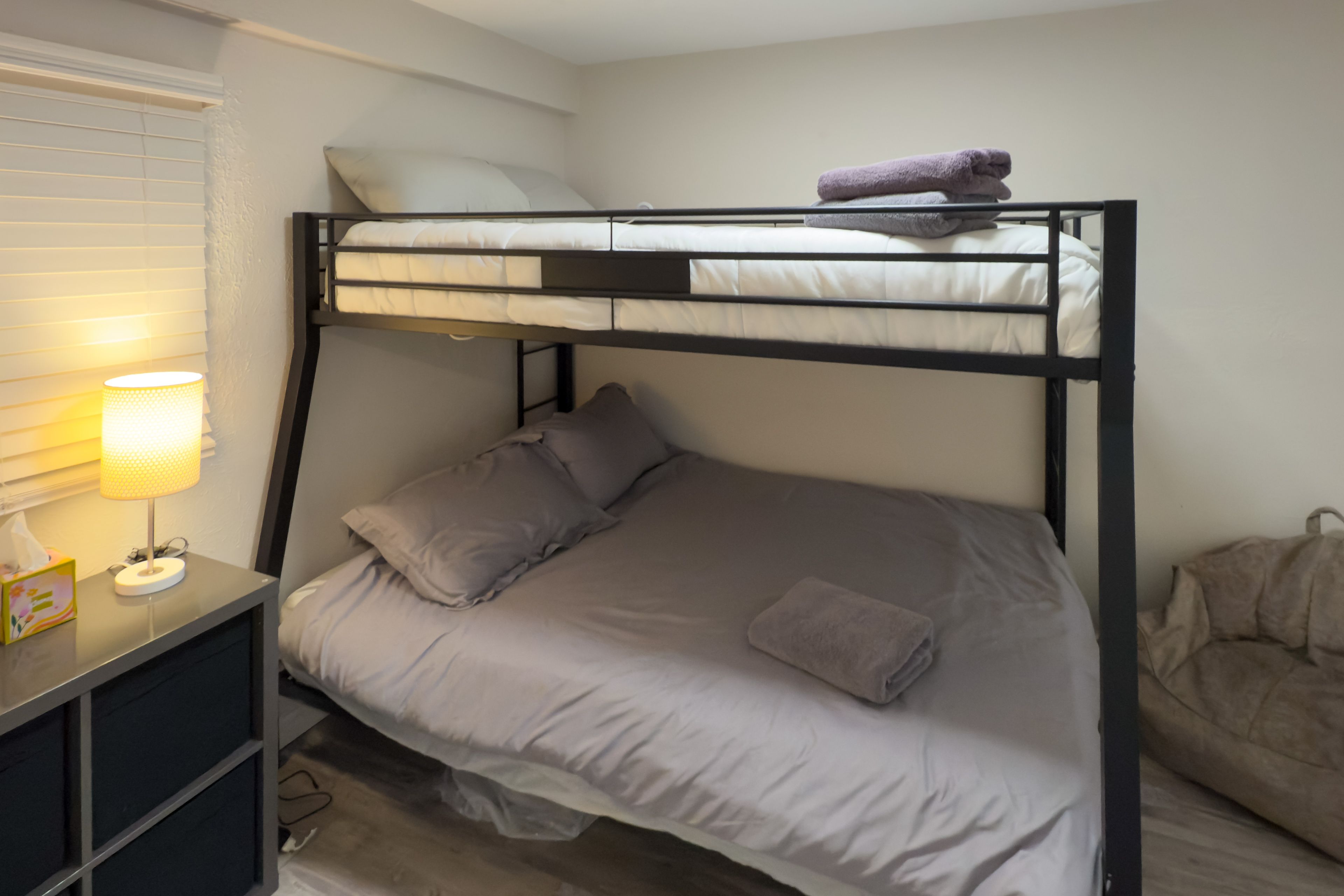 Bedroom 2 | Bunk Bed (Full/Queen)