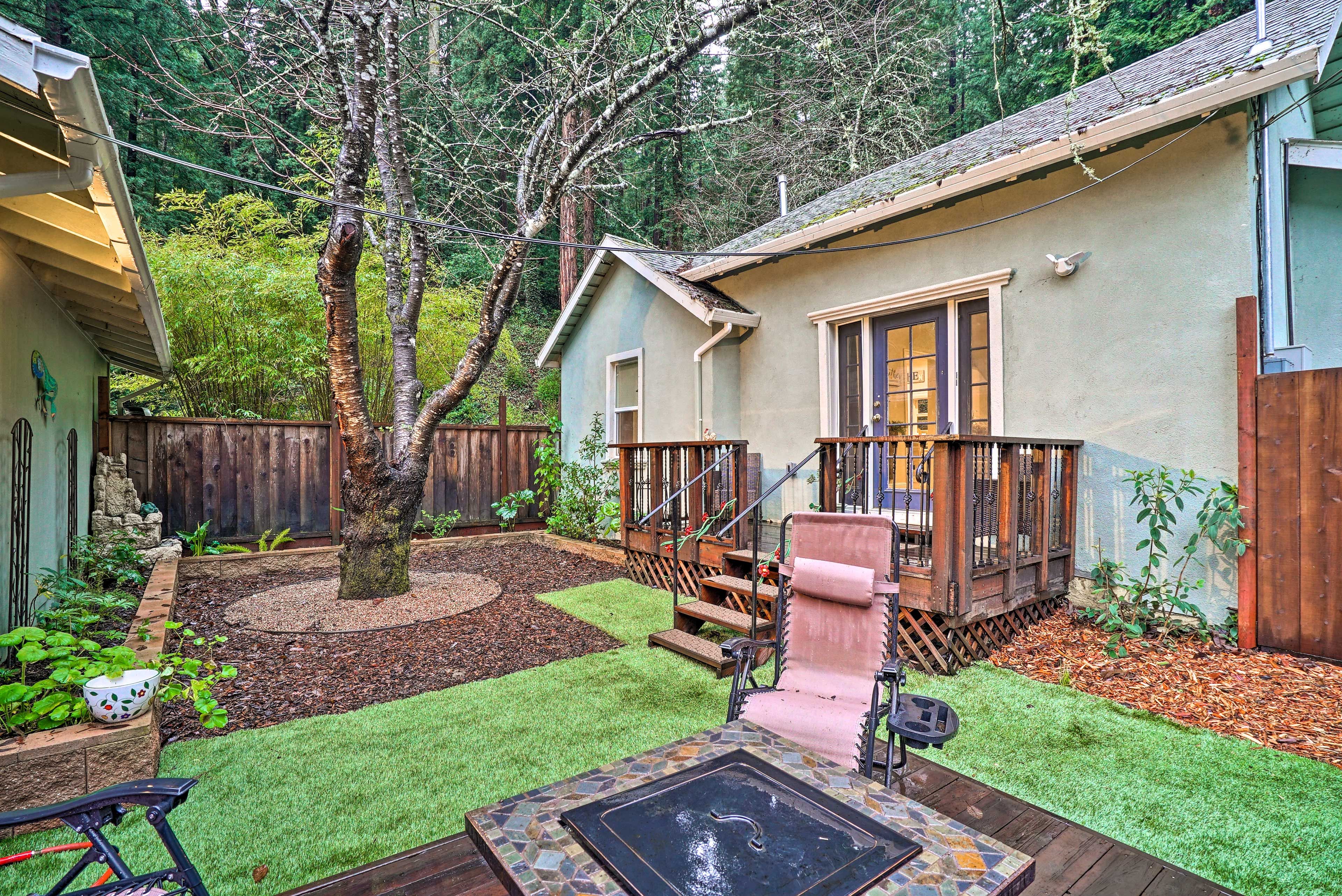 Ben Lomond Vacation Rental | 1BR | 1BA | 950 Sq Ft | Stairs Required
