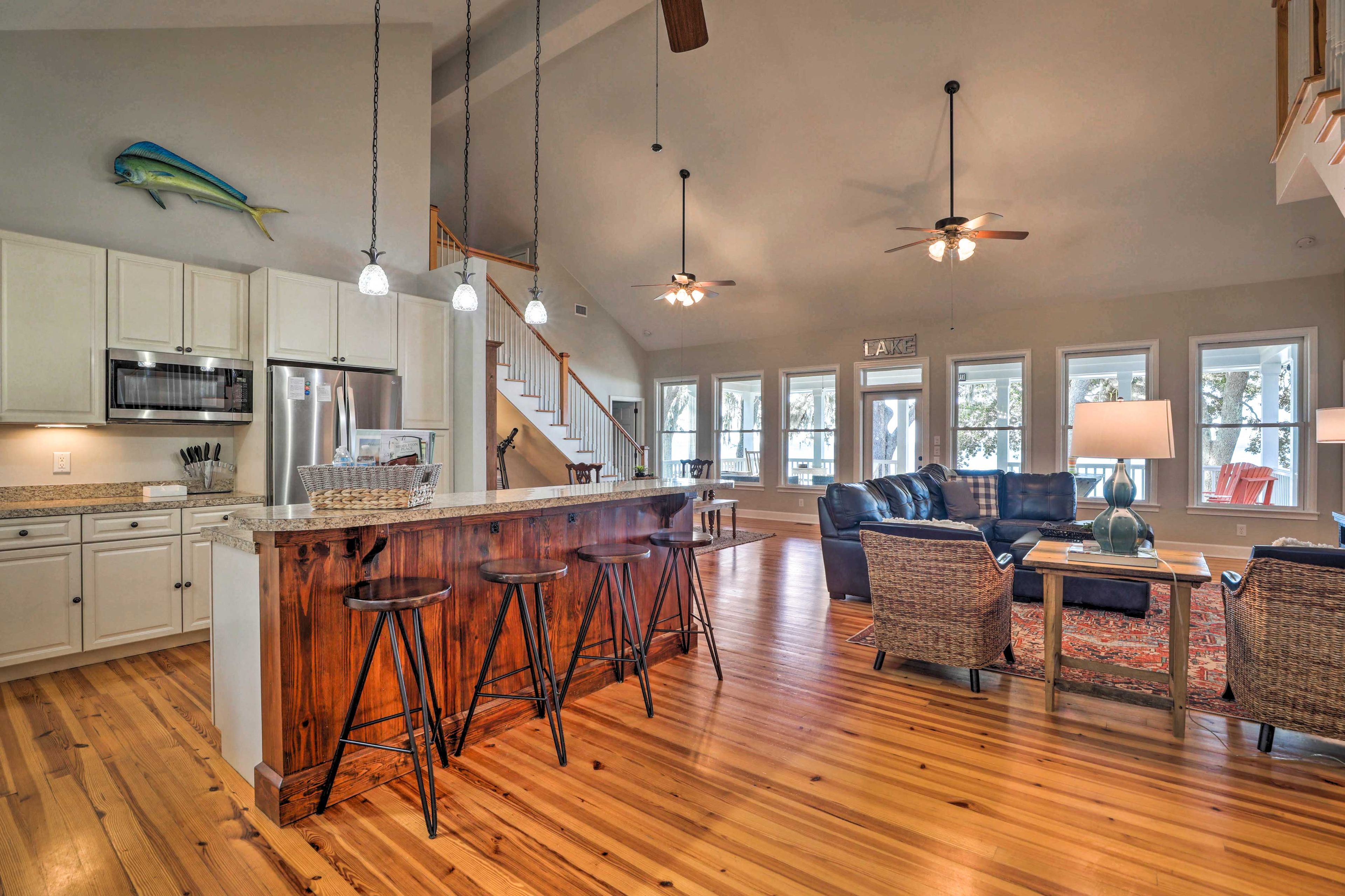 Kitchen | Coffee Maker | Trash Bags/Paper Towels