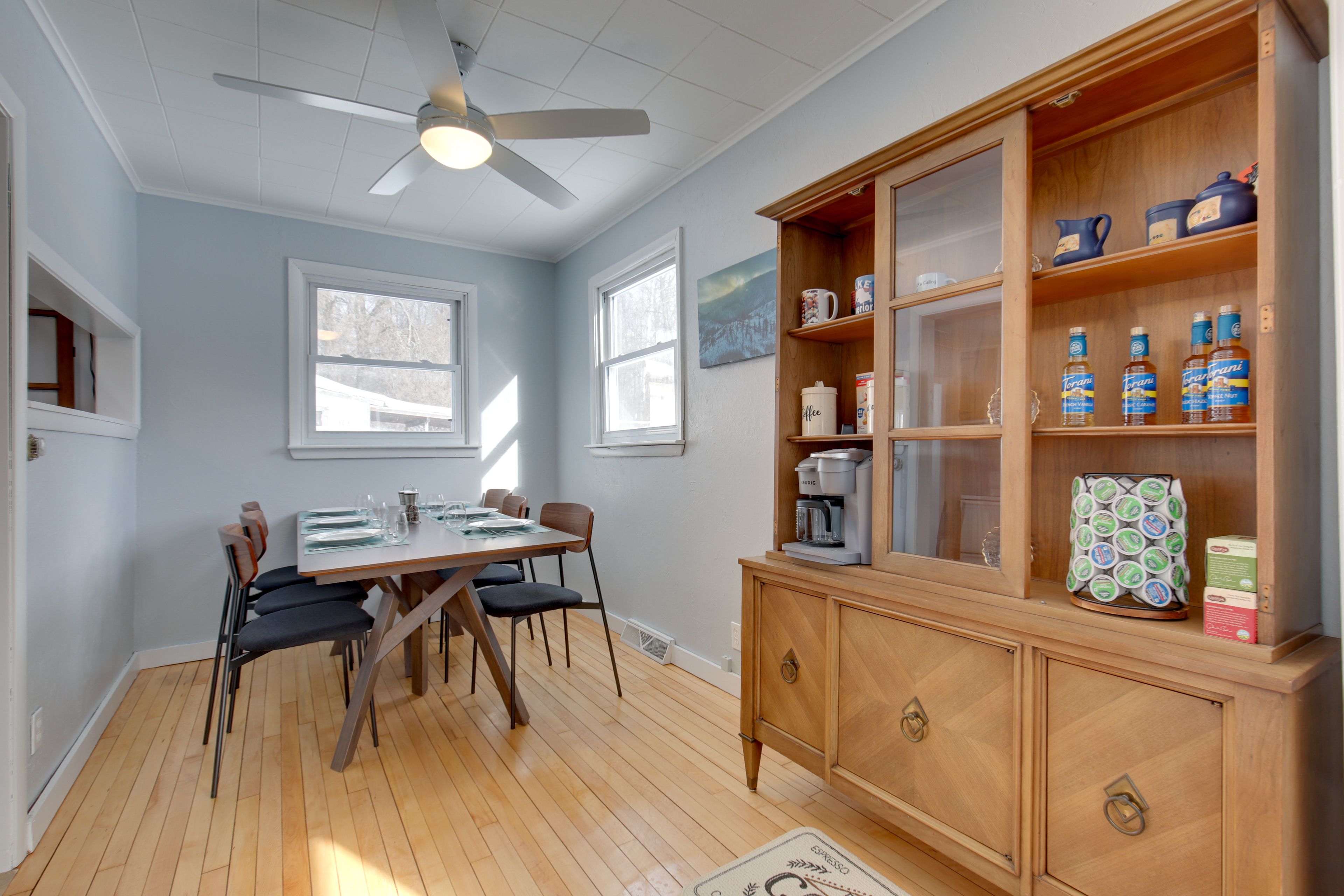 Dining Room | Pet Friendly w/ Fee | Recently Renovated