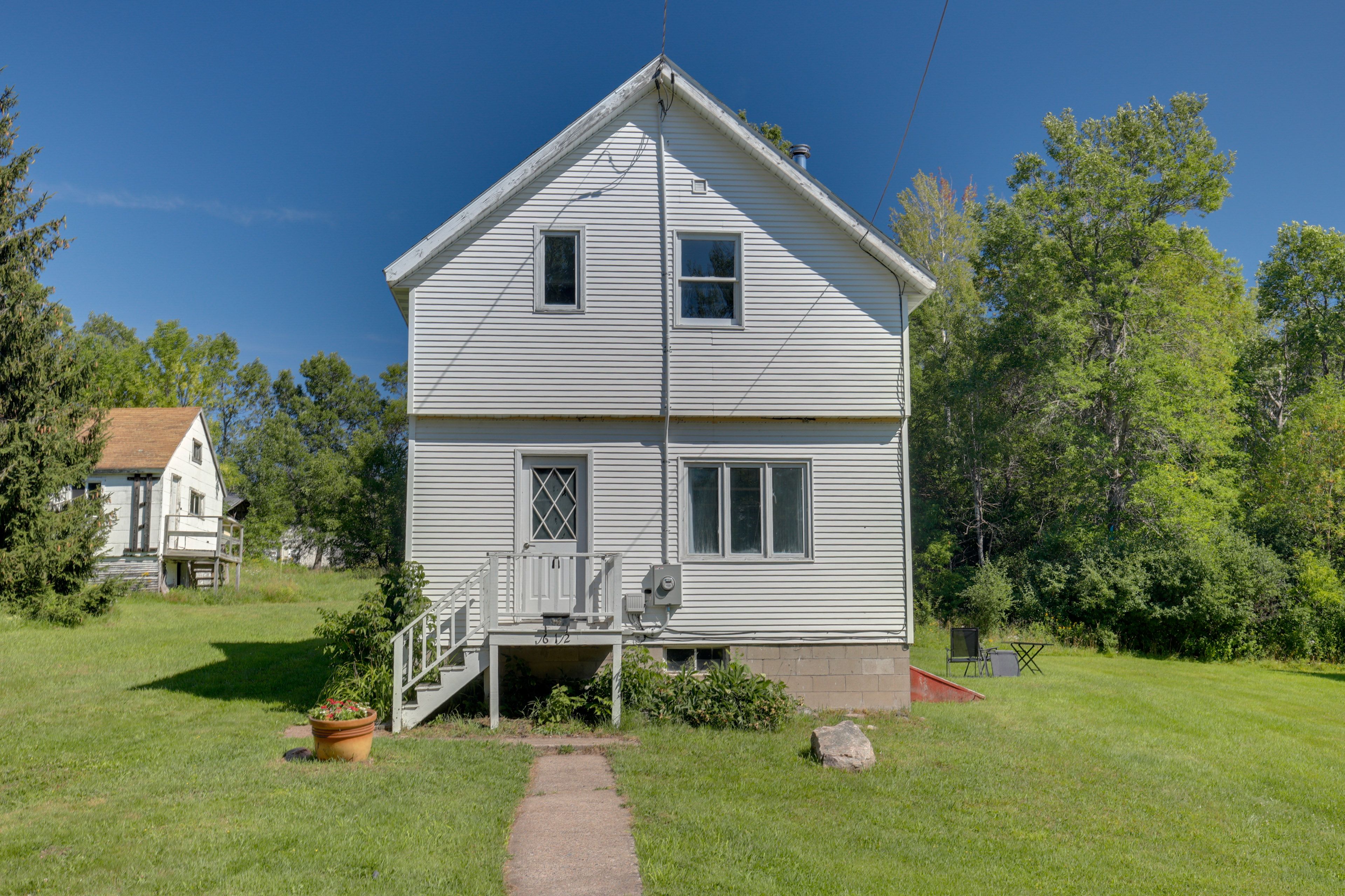 Property Exterior | Ring Doorbell (Facing Entrance) | 1 Acre