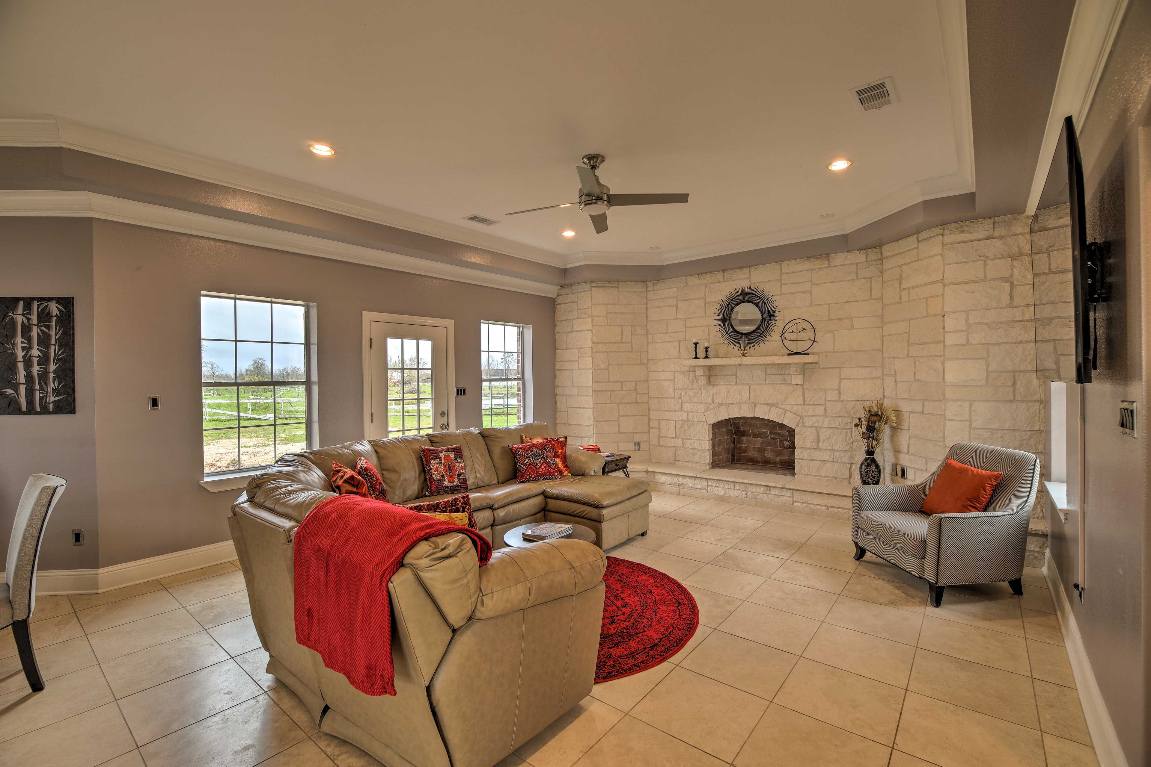Living Room | Main Level