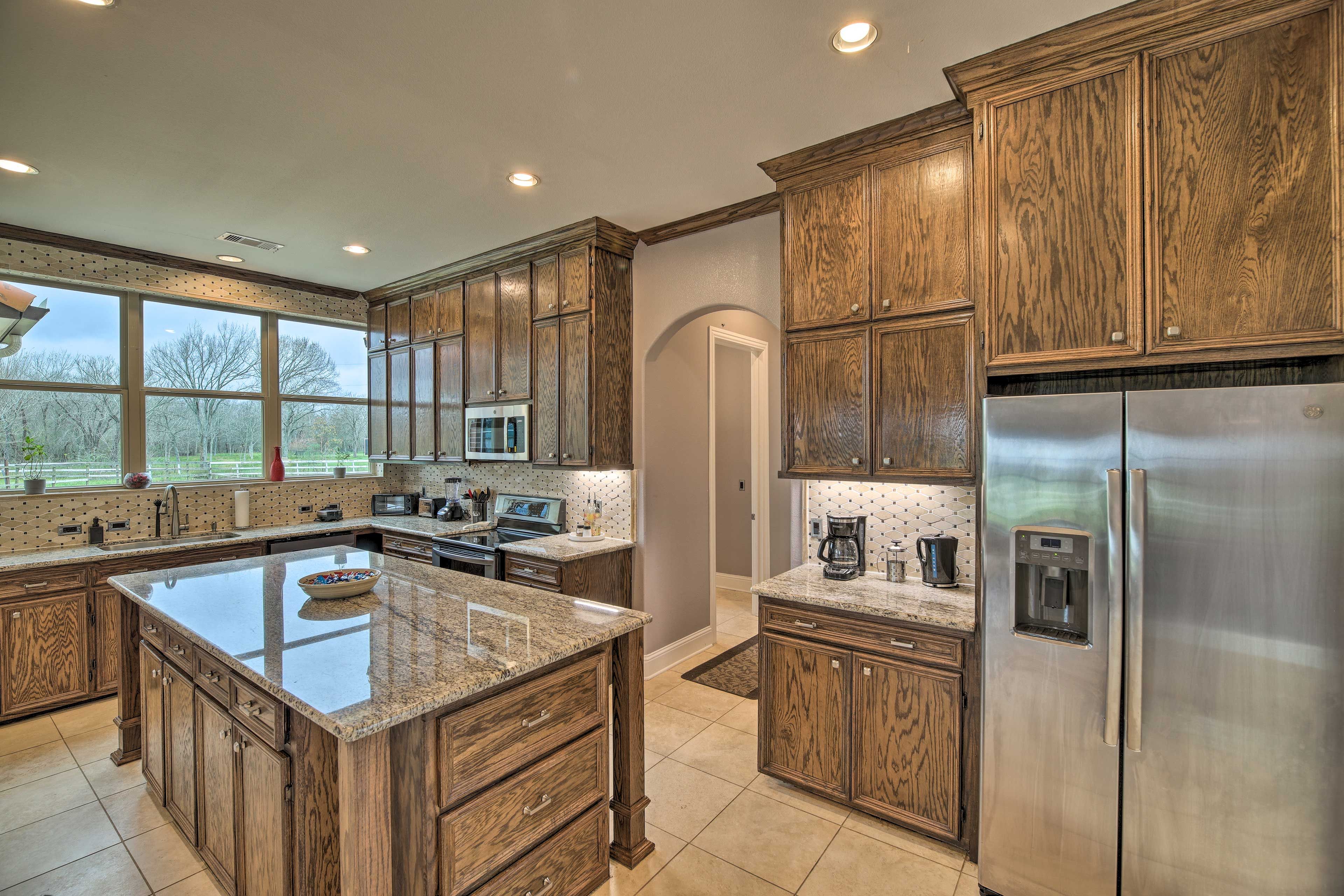 Kitchen | Fully Equipped | Cooking Basics