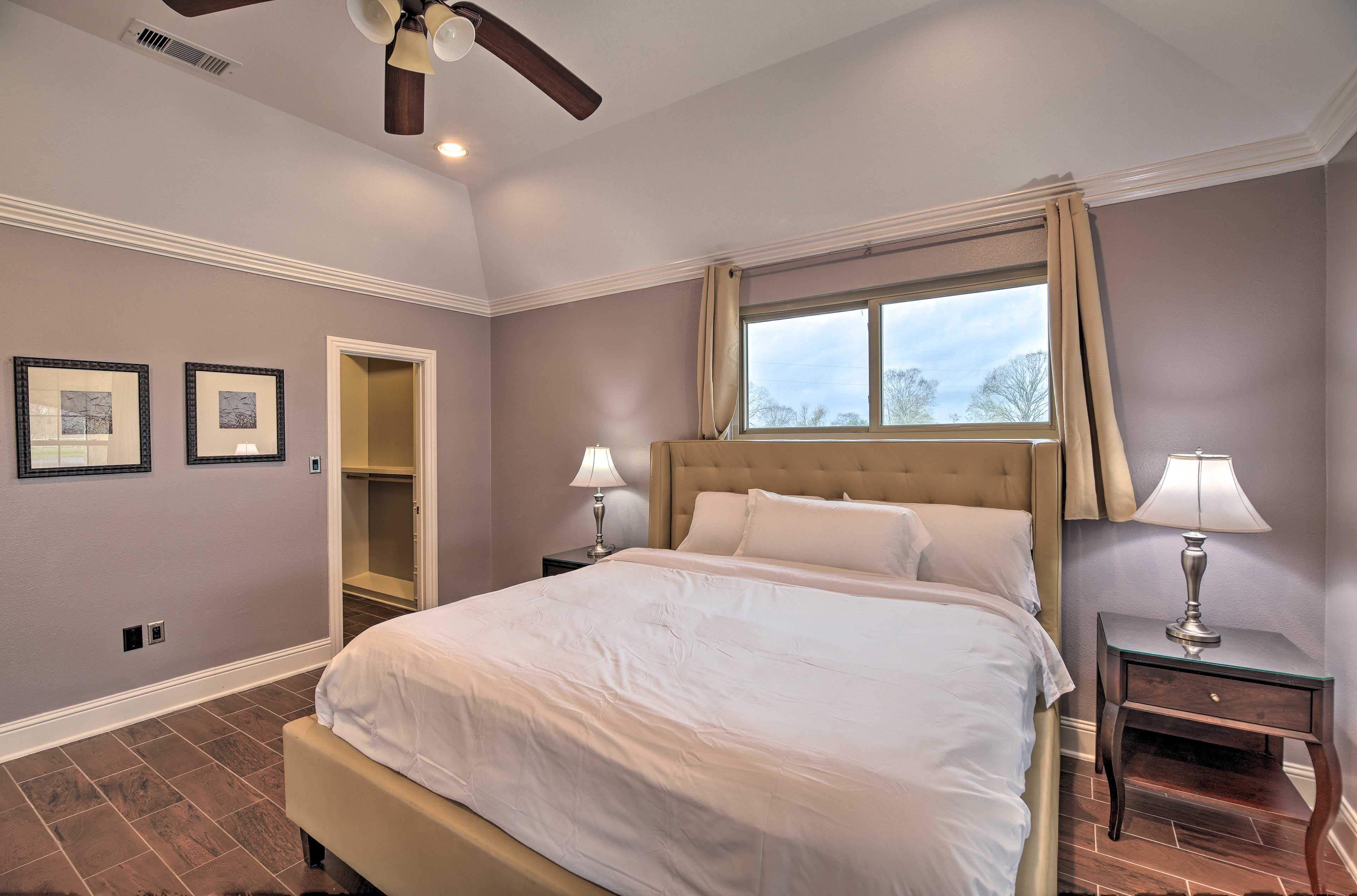 Bedroom 1 | Linens Provided