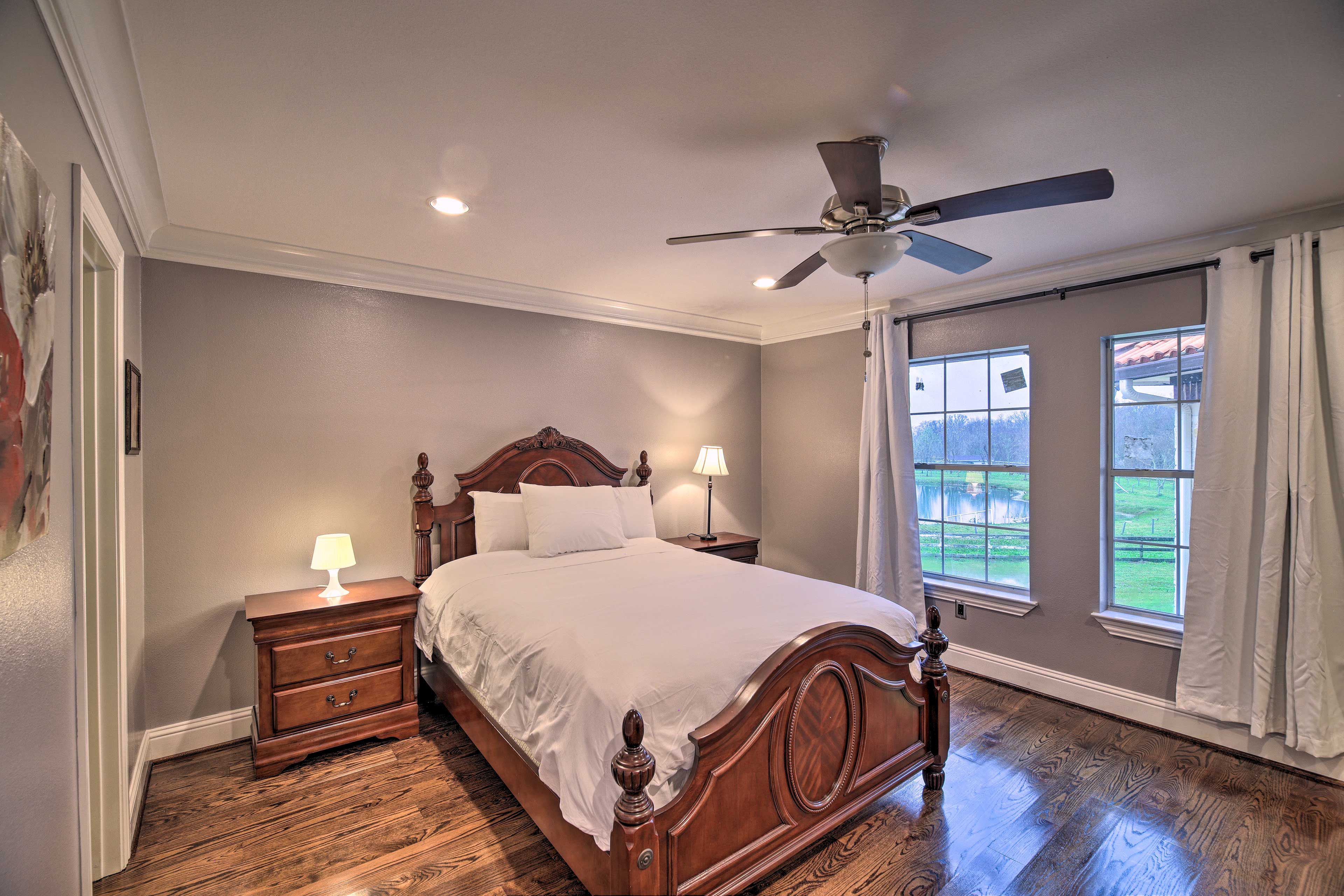 Bedroom 5 | Upper Level | Queen Bed