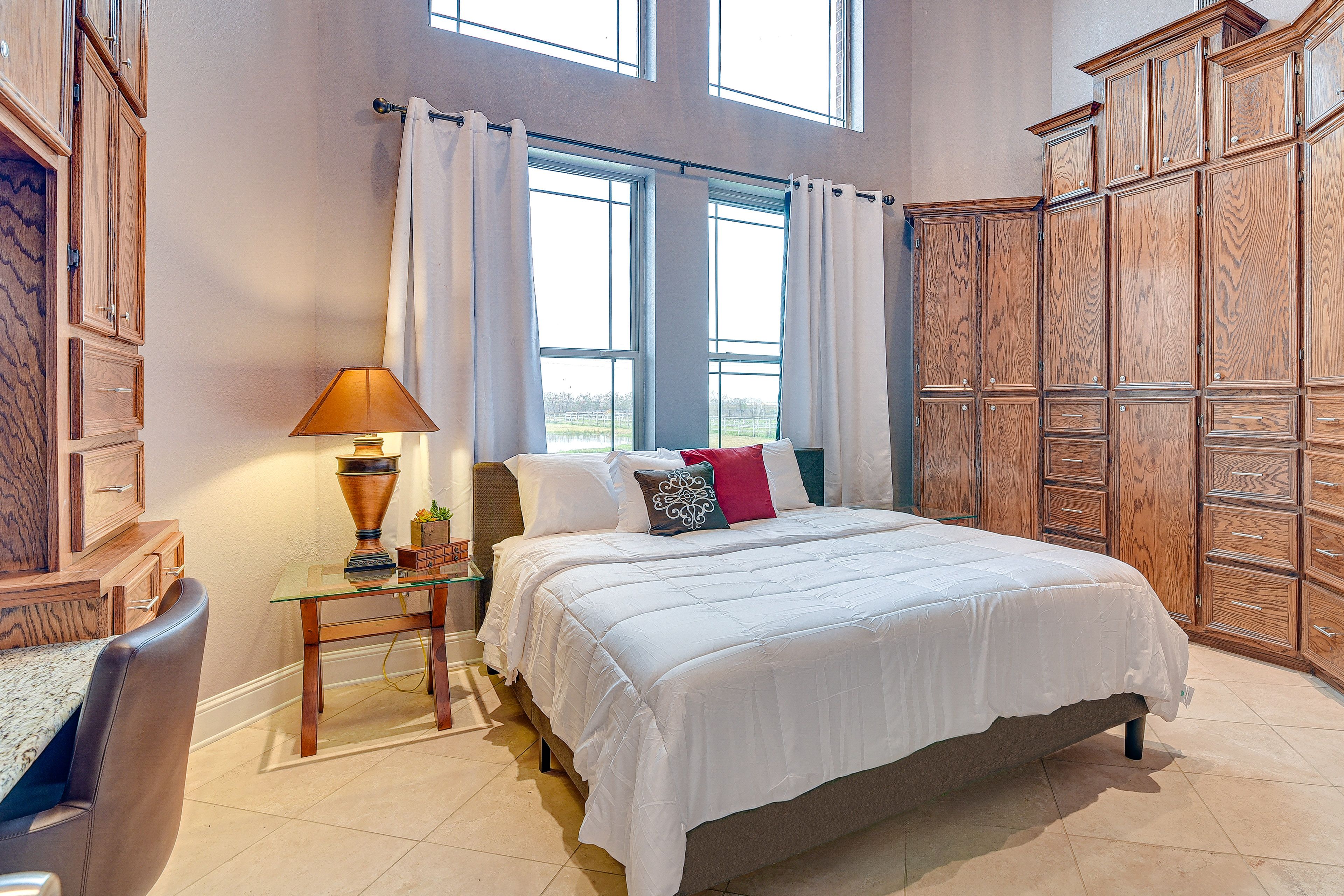 Bedroom 8 | Main Level | Queen Bed