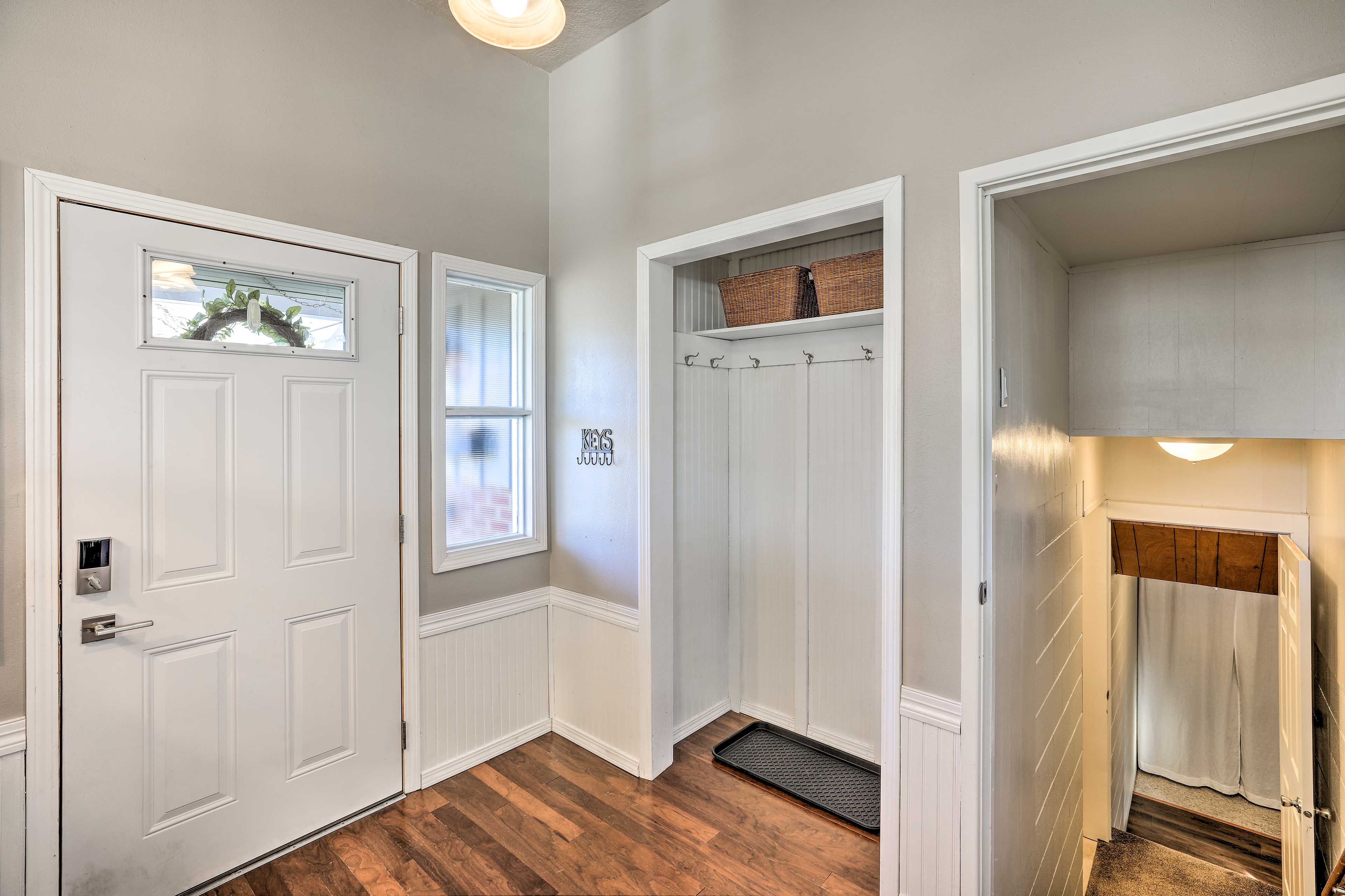 Entryway | Keyless Entry