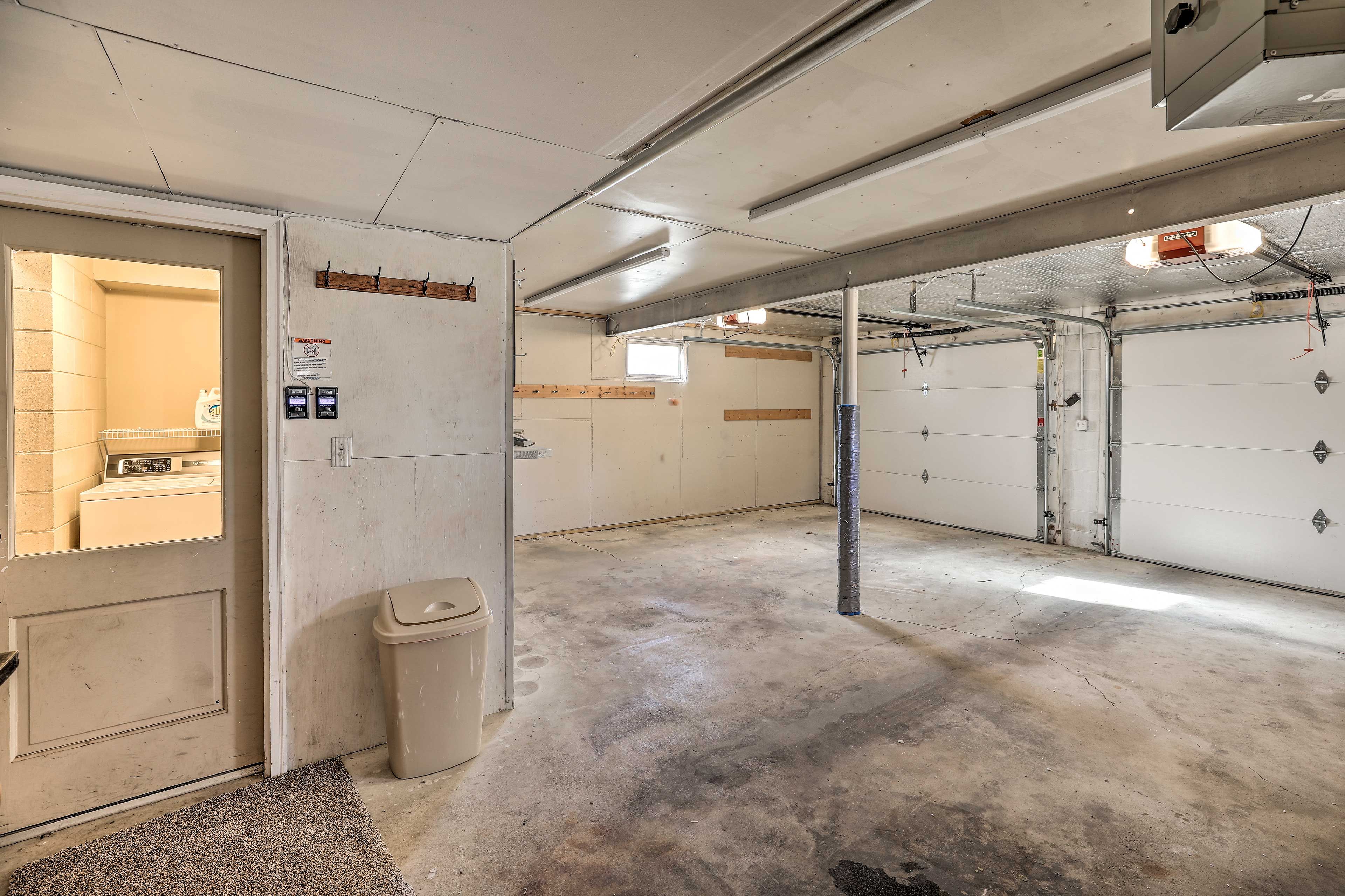 Parking | Garage (2 Vehicles) | Driveway (2 Vehicles) | Free Street Parking