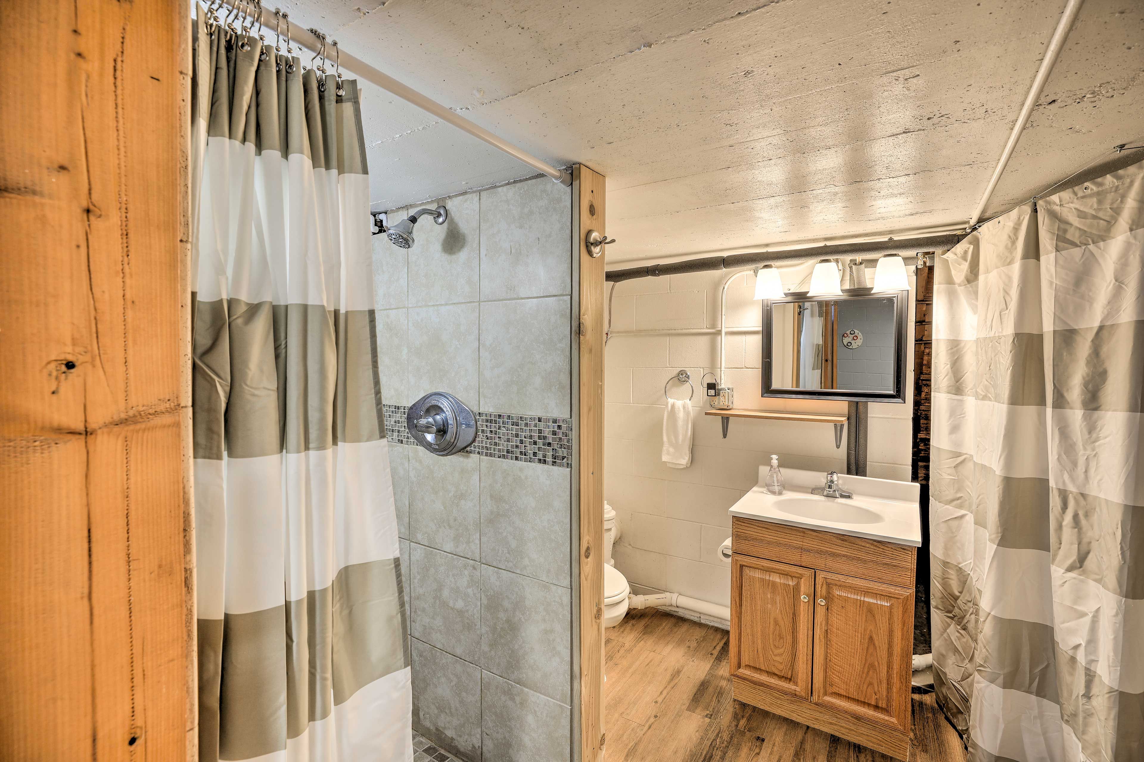 Full Bathroom | Lower Level