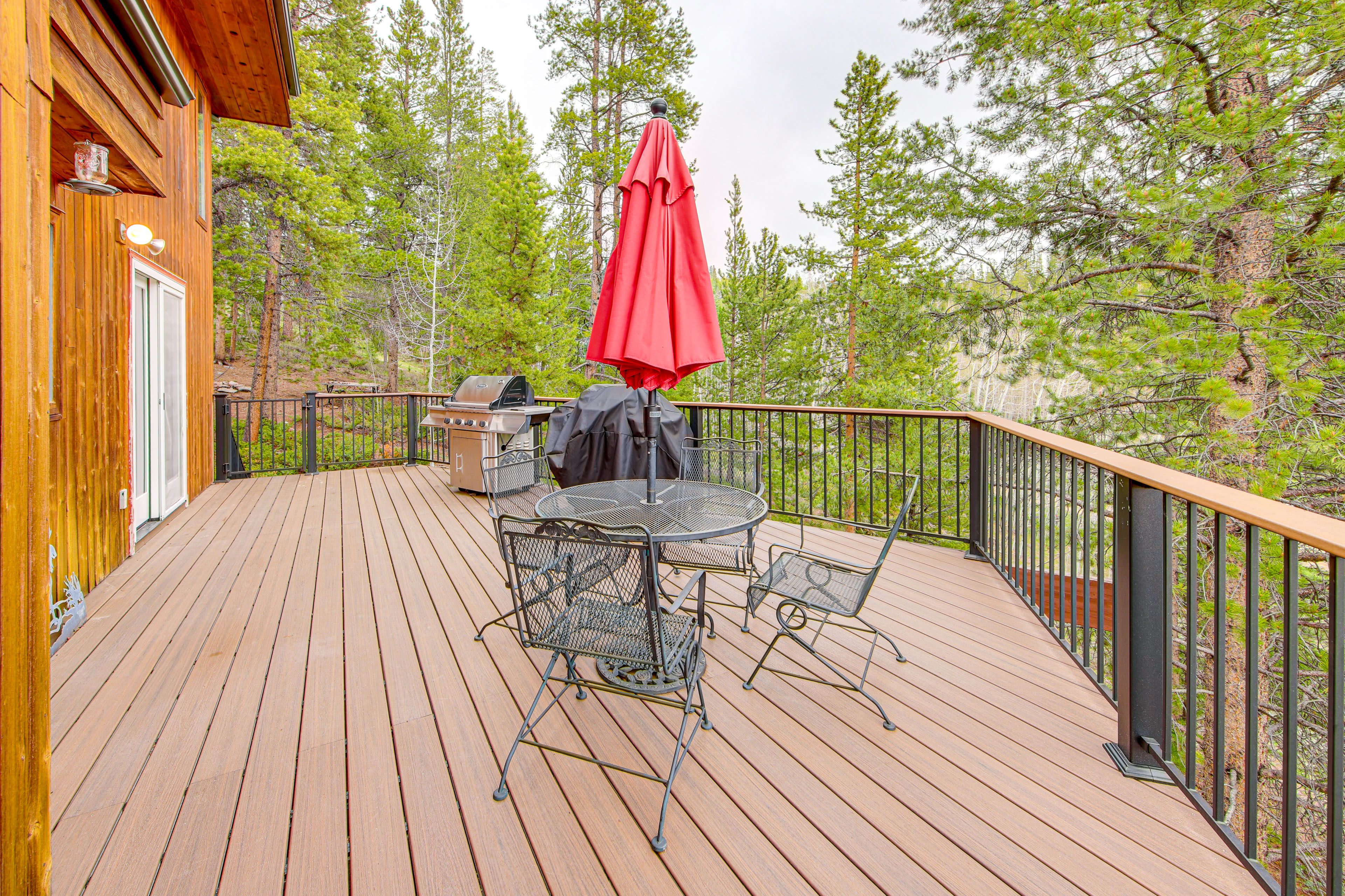 Furnished Deck | Gas Grill | Outdoor Dining | Mountain Views