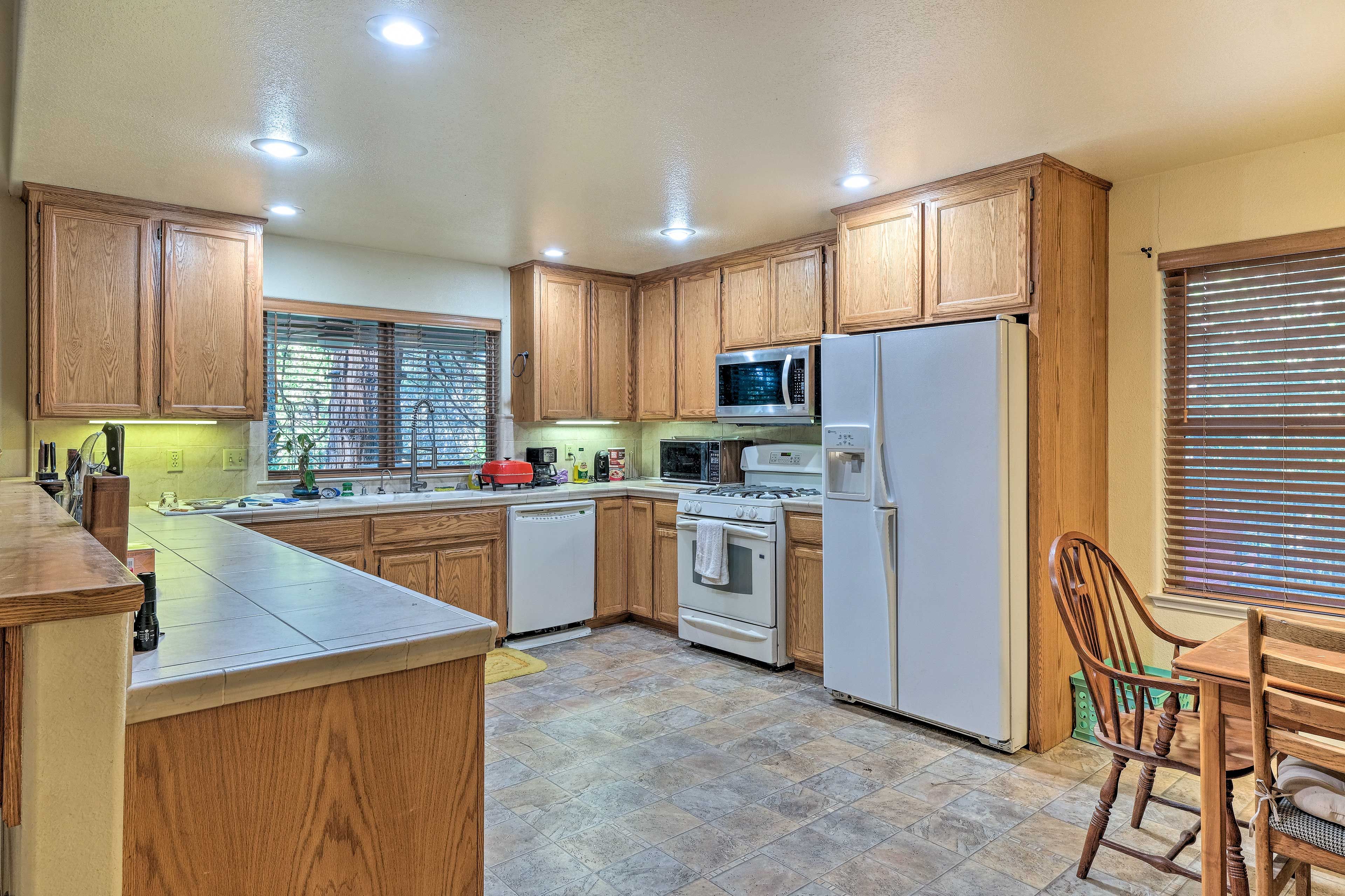 Kitchen | Coffee Maker | Spices