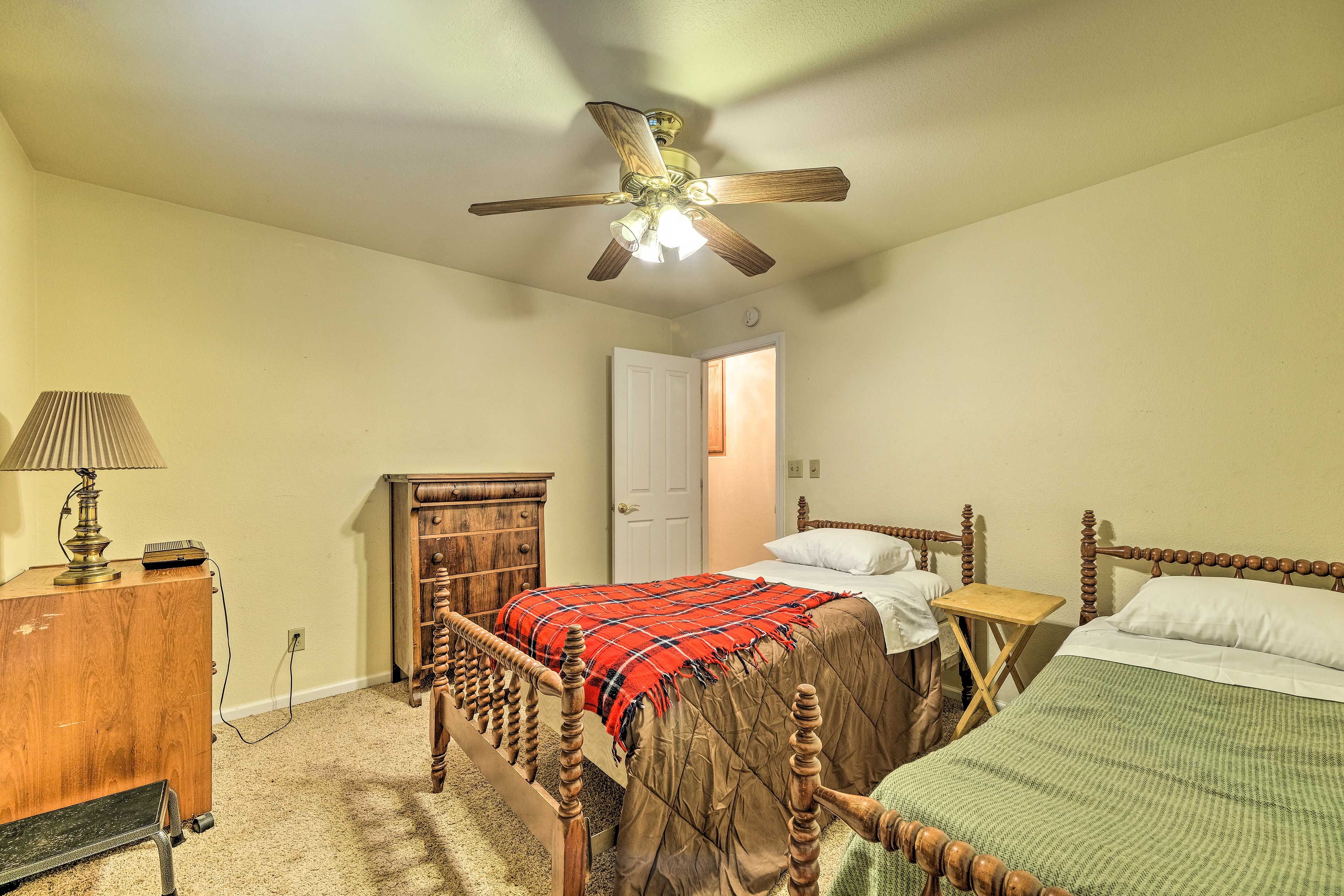 Bedroom 2 | Main Level | 2 Twin Beds