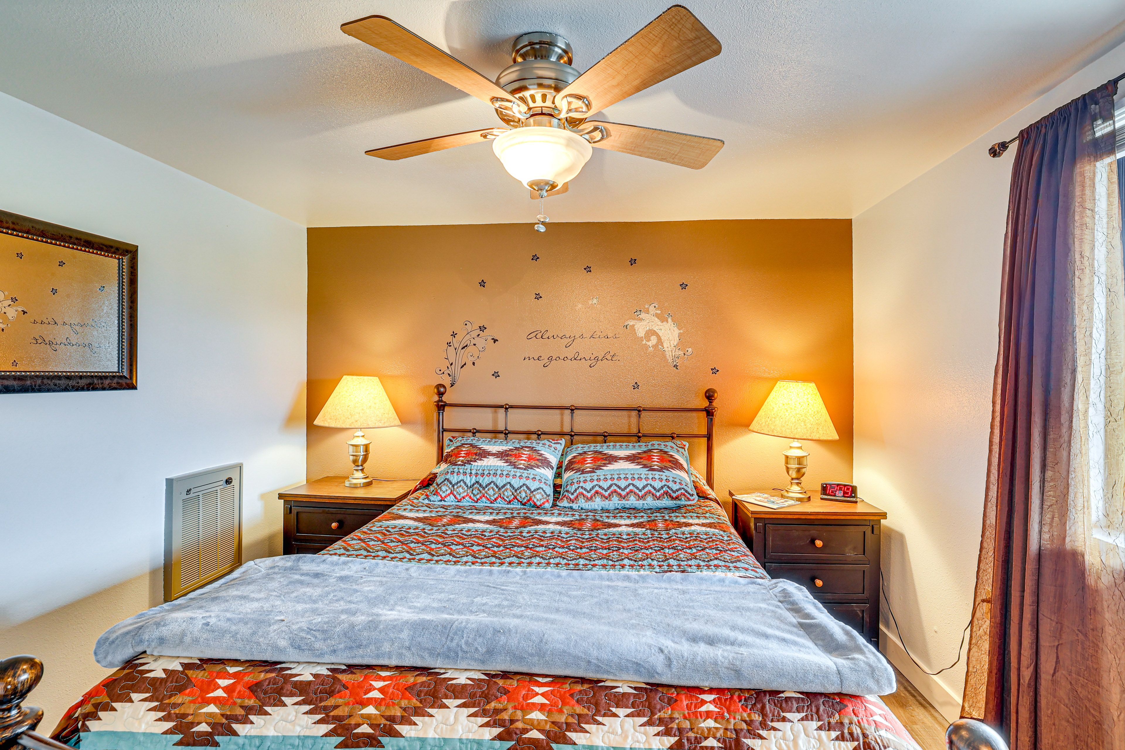 Bedroom 1 | Queen Bed | Linens Provided | Reading Nook