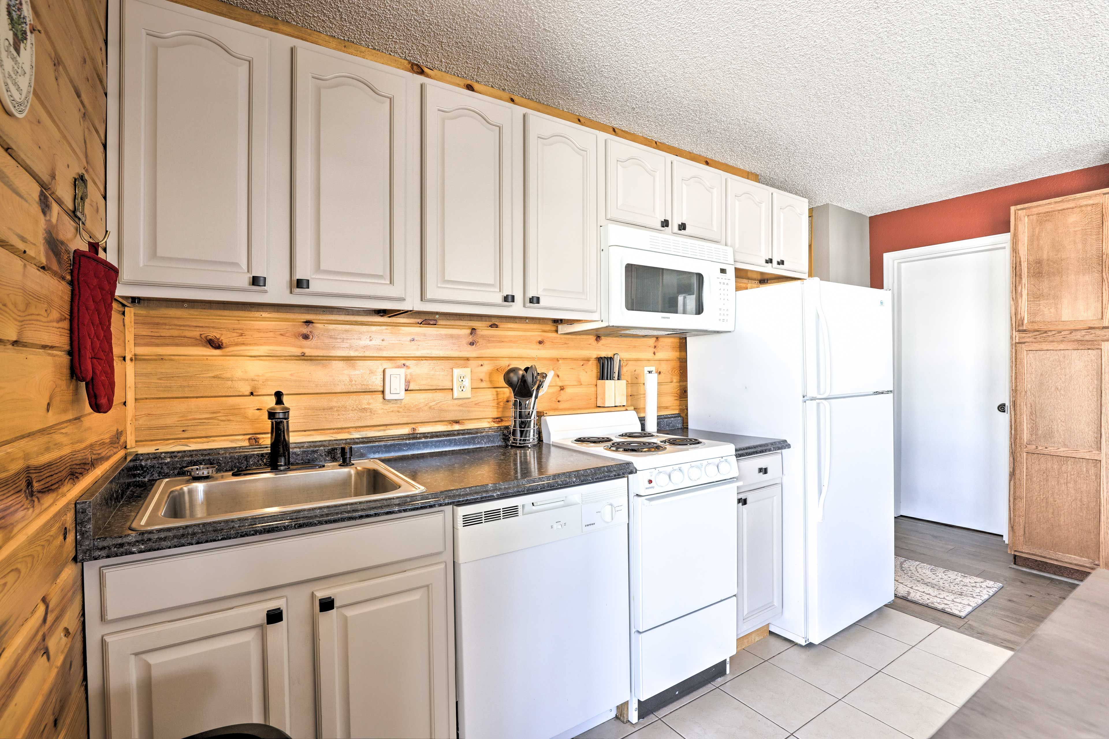 Kitchen | Dishware & Glassware
