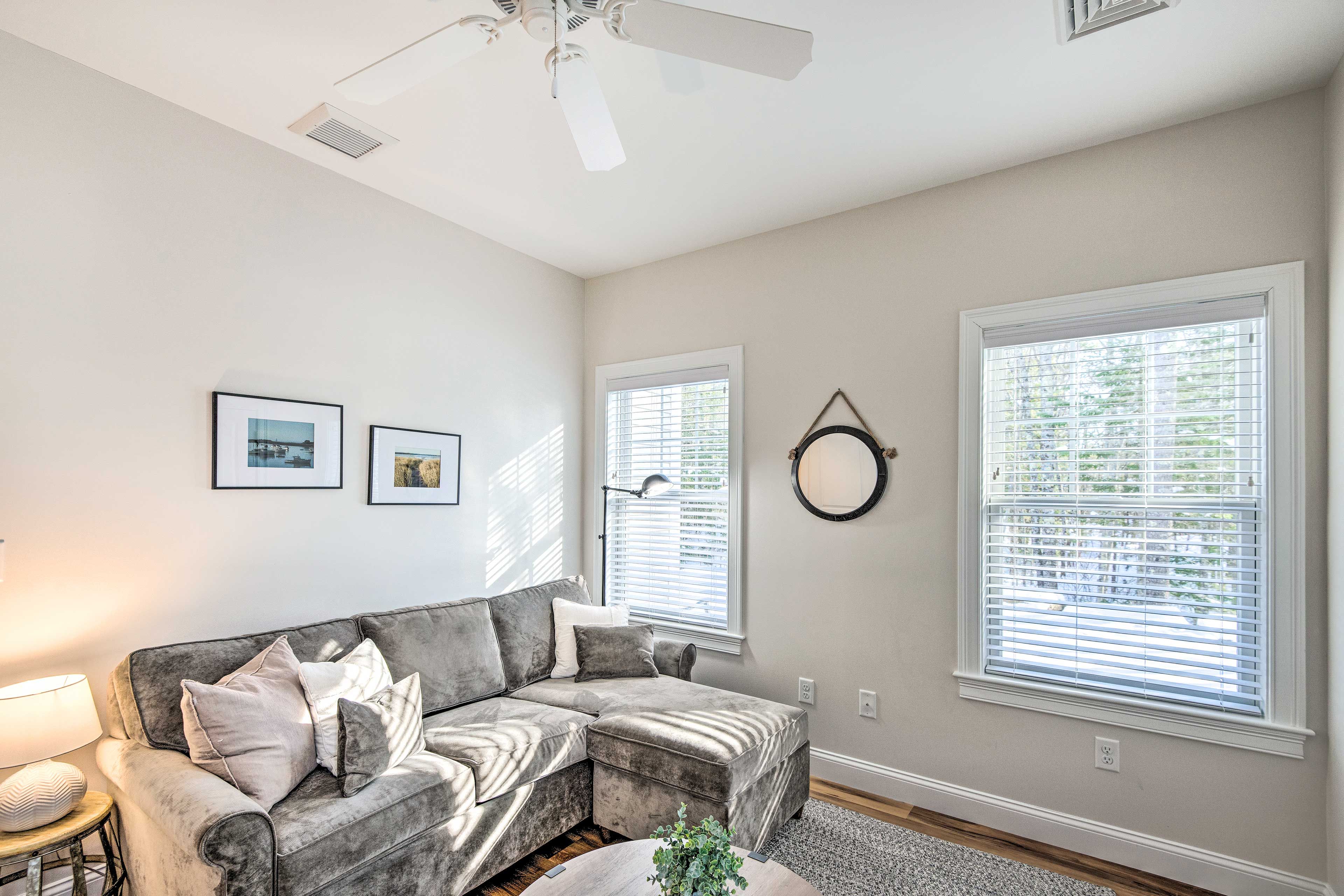 Sitting Room | 1st Floor