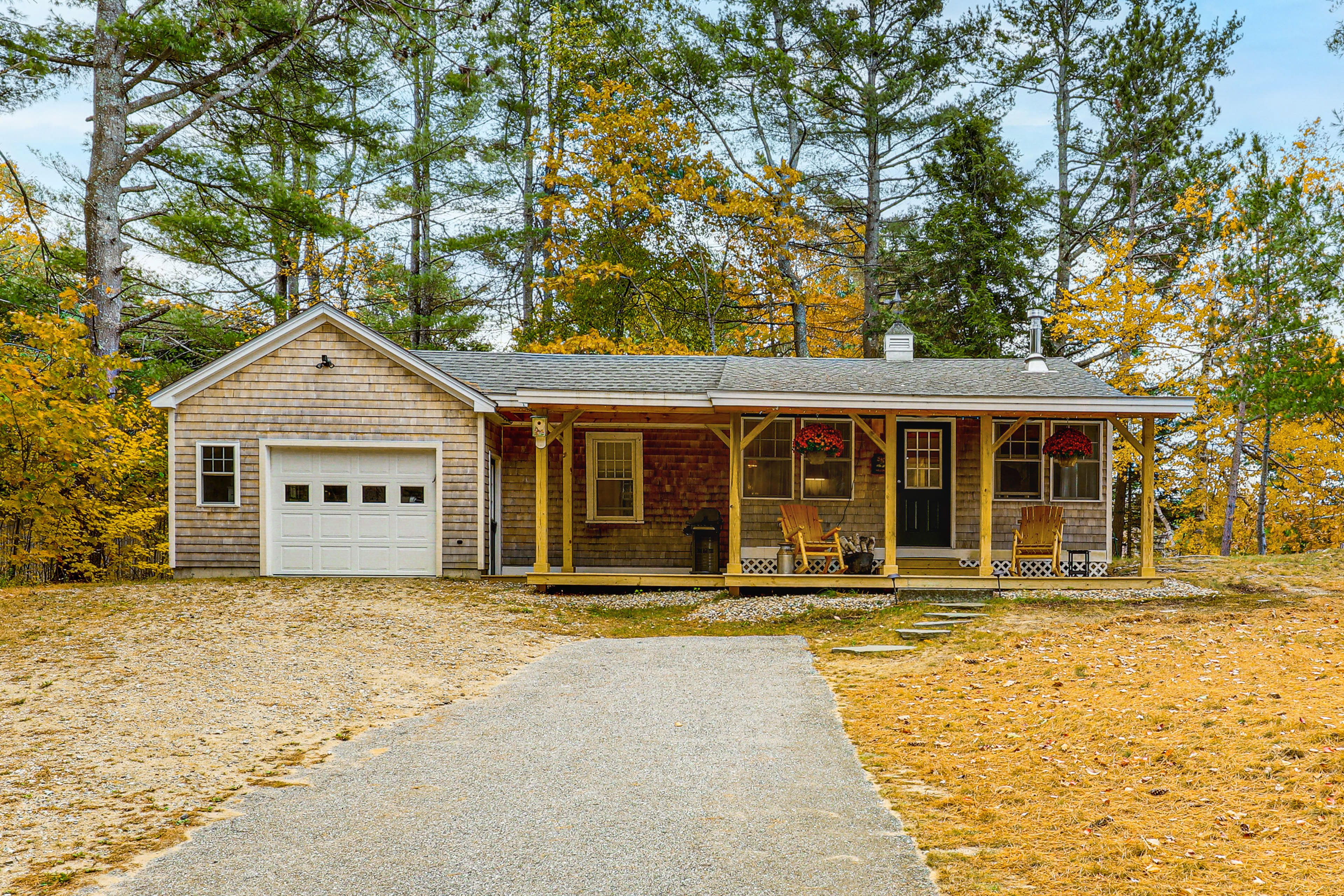 New London Vacation Rental | 2BR | 1BA | Stairs Required | 913 Sq Ft