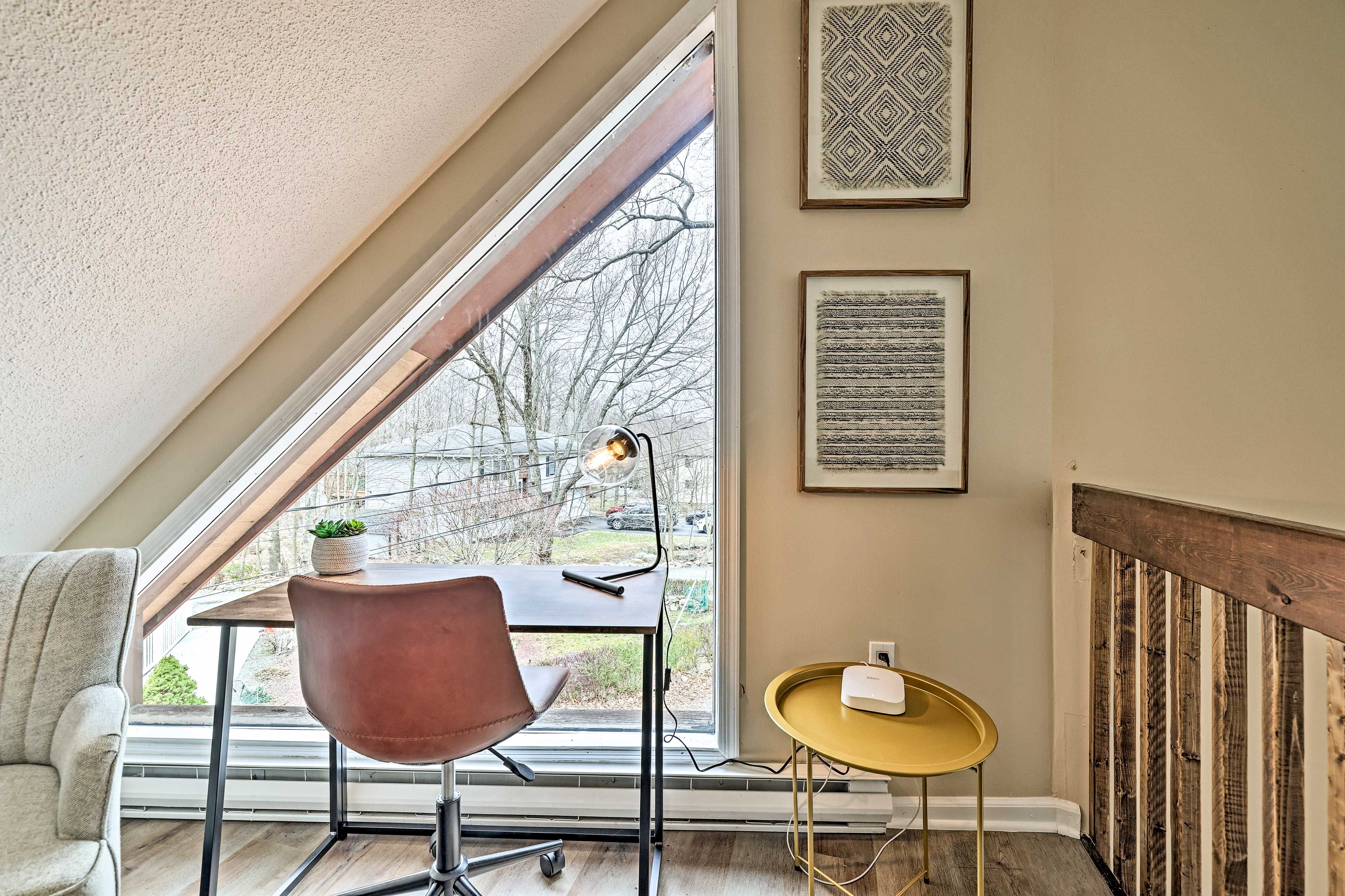 Loft | Free WiFi | WFH Friendly