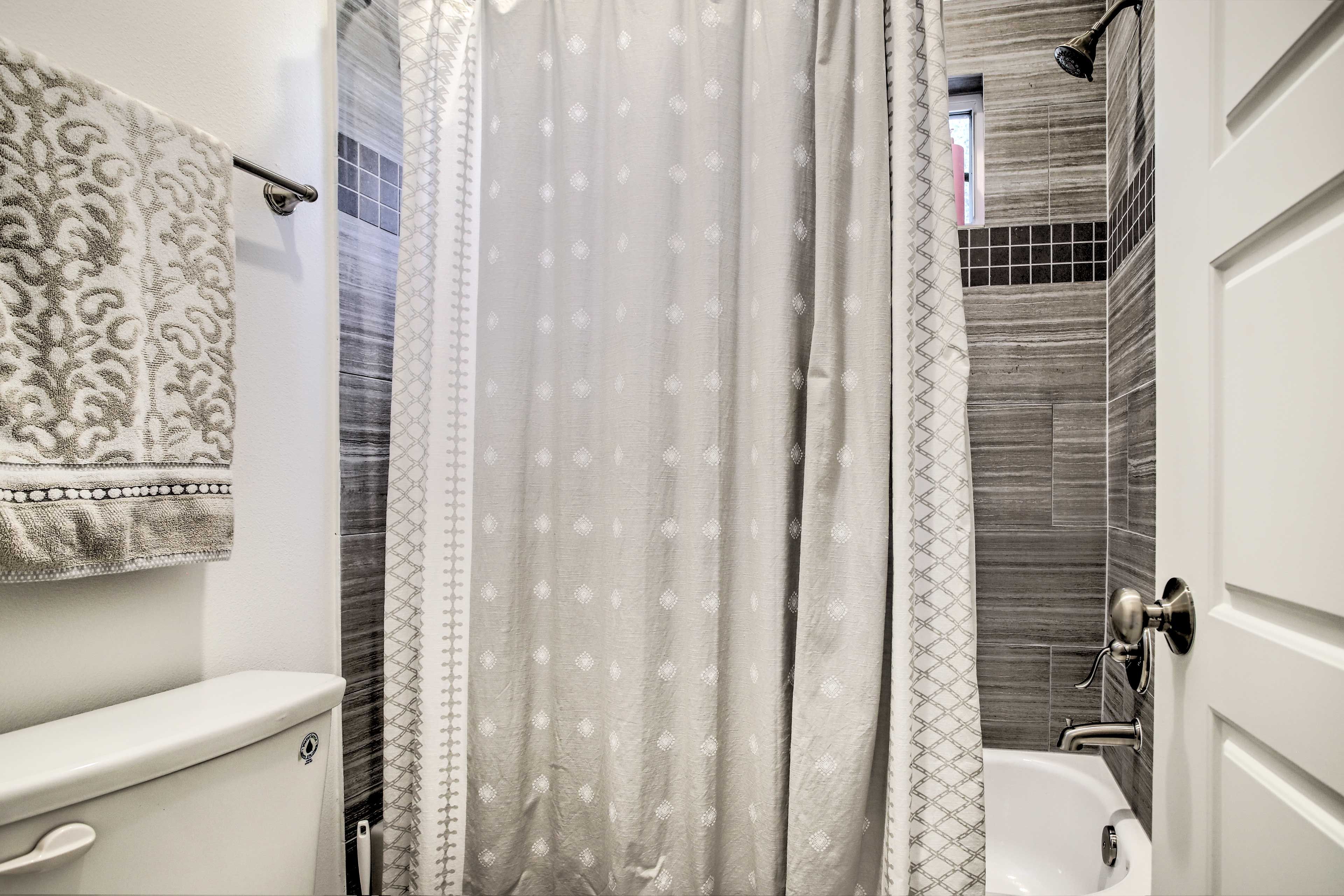 En-Suite Bathroom