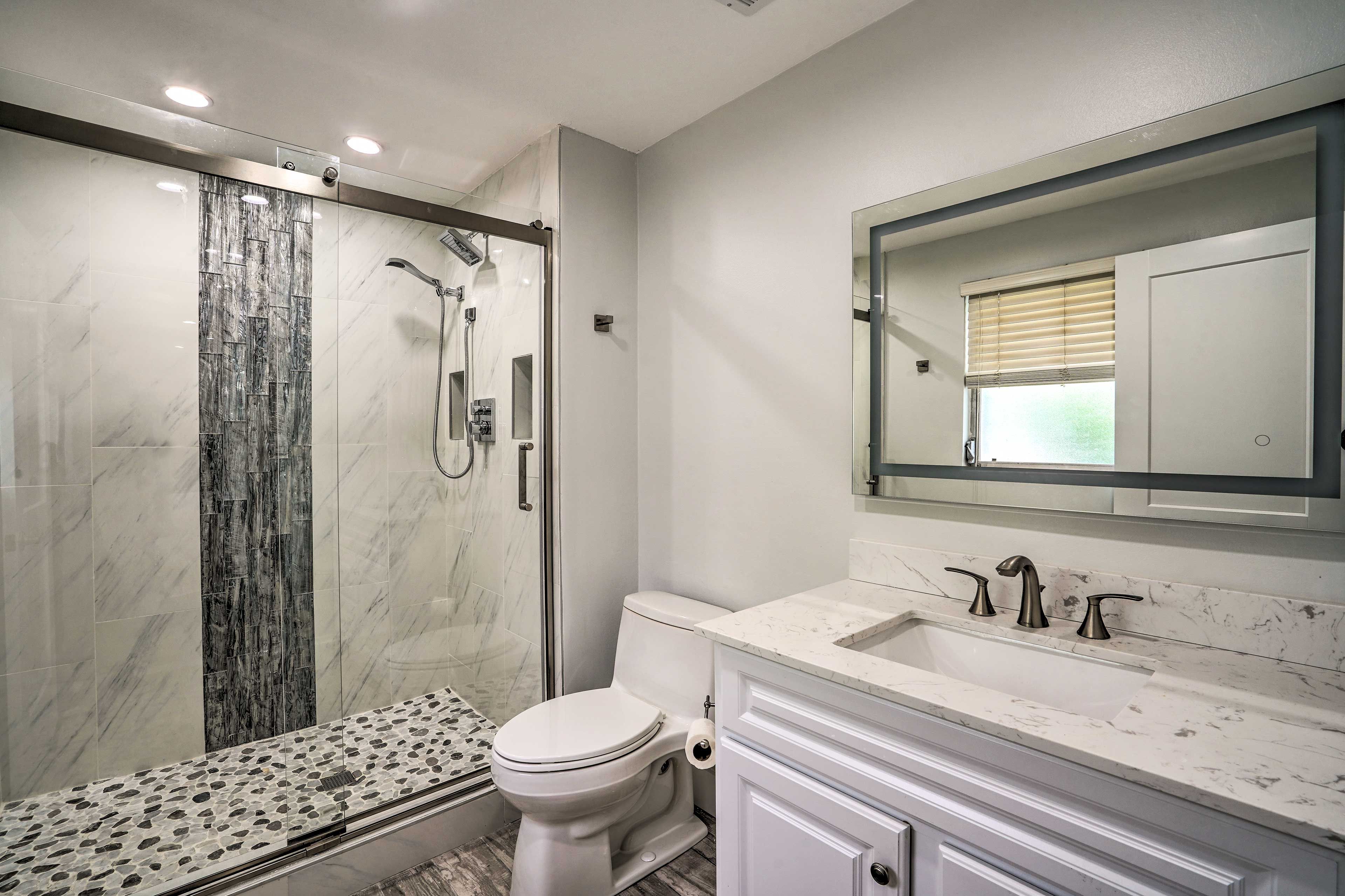 En-Suite Bathroom | Towels Provided