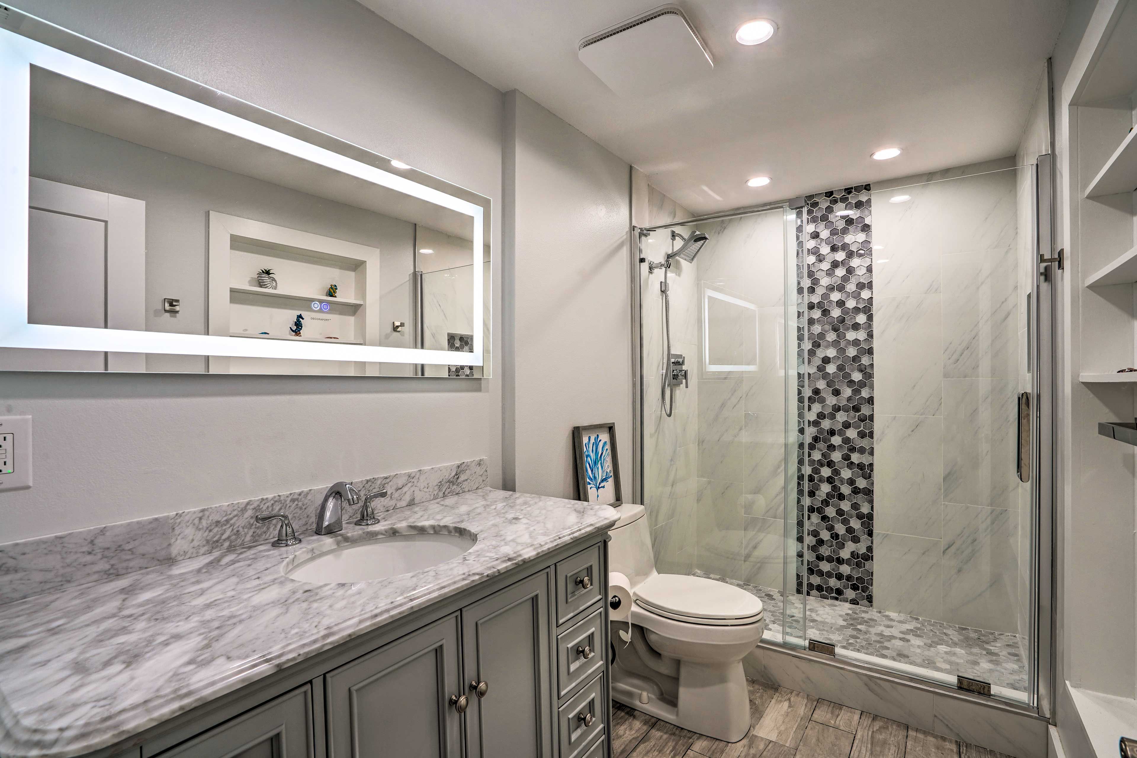 Bathroom | Complimentary Toiletries | Hair Dryer