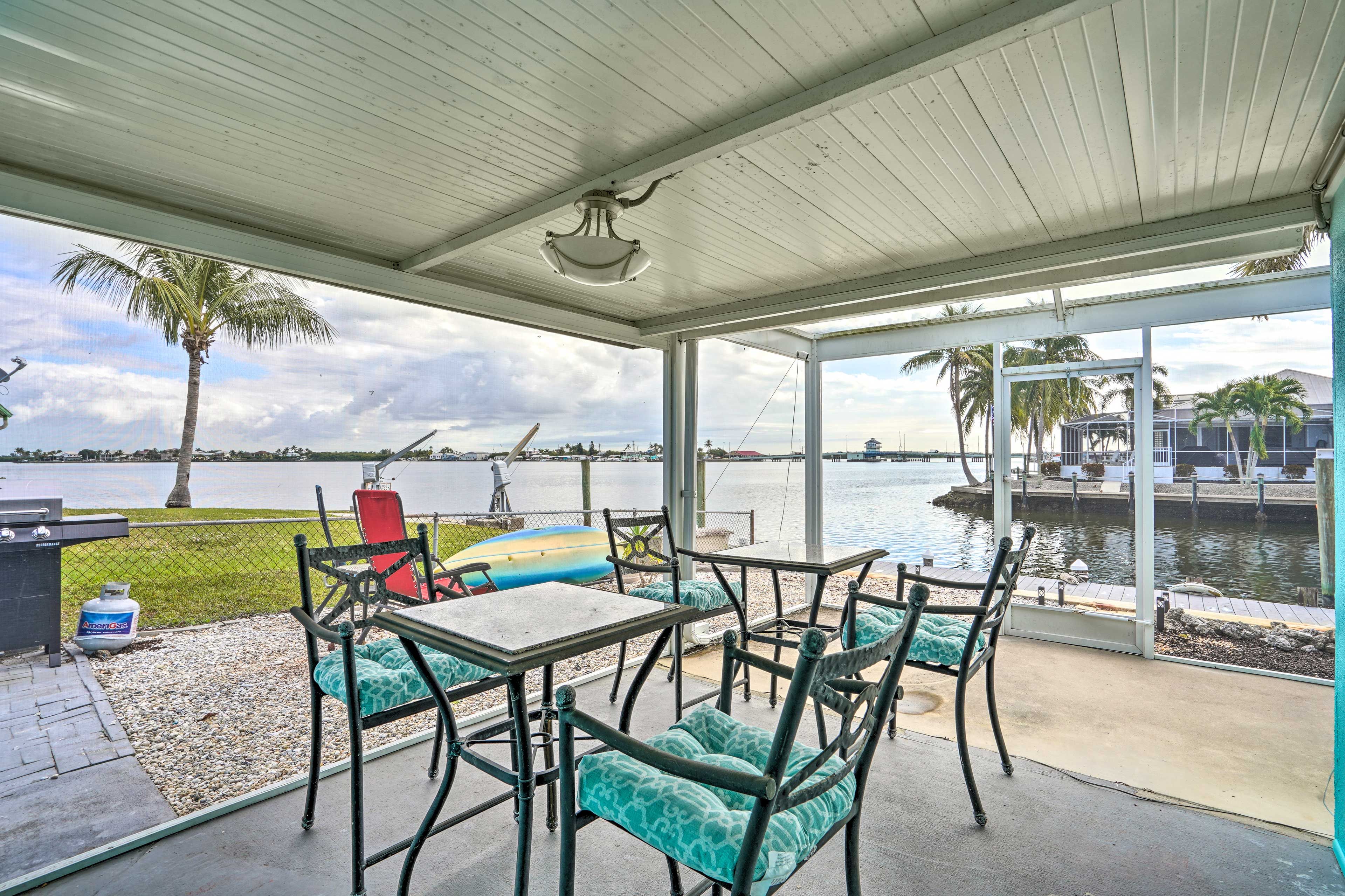 Screened-In Lanai