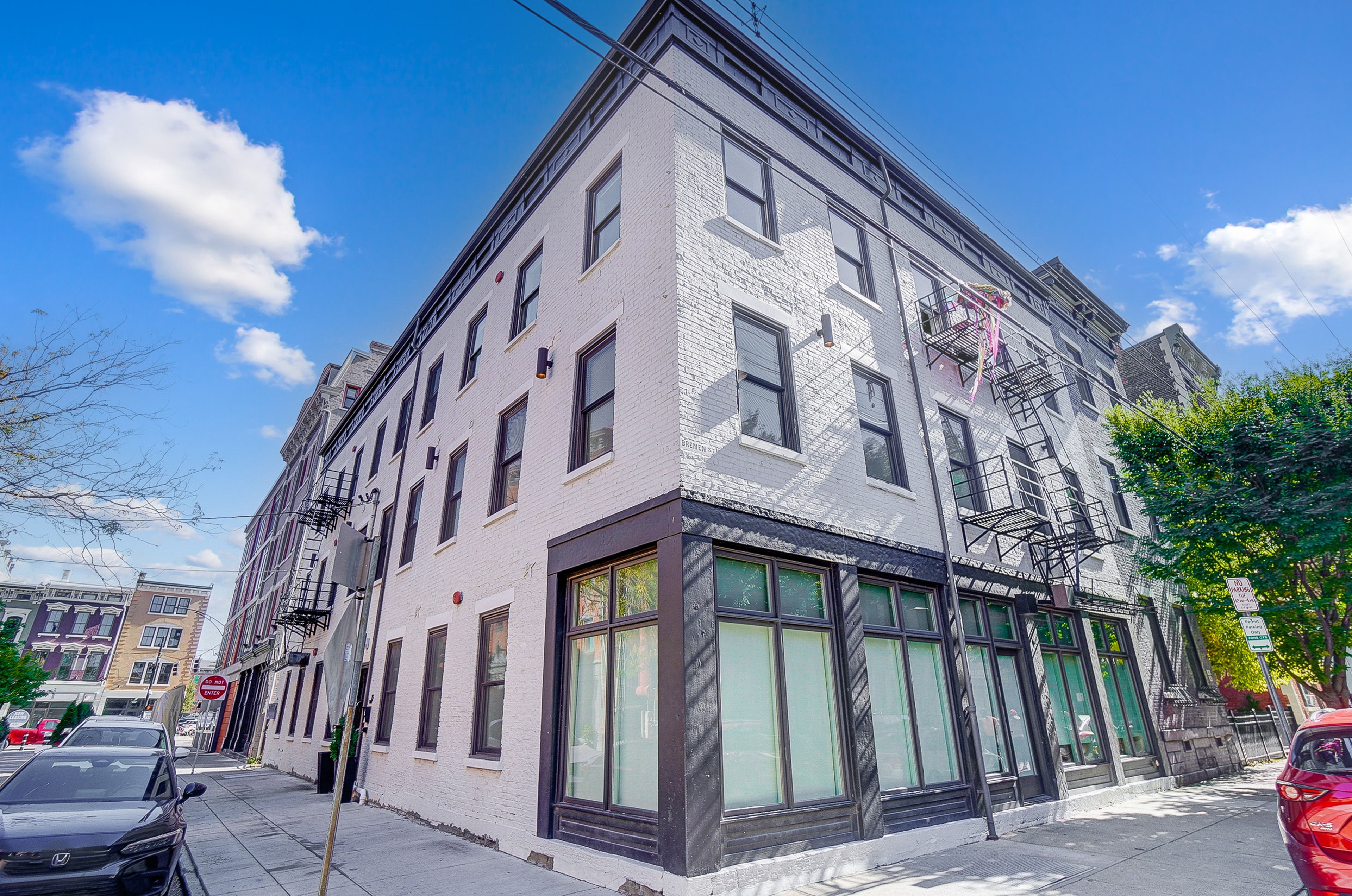 Exterior | Parking | Paid Parking (Across the Street)