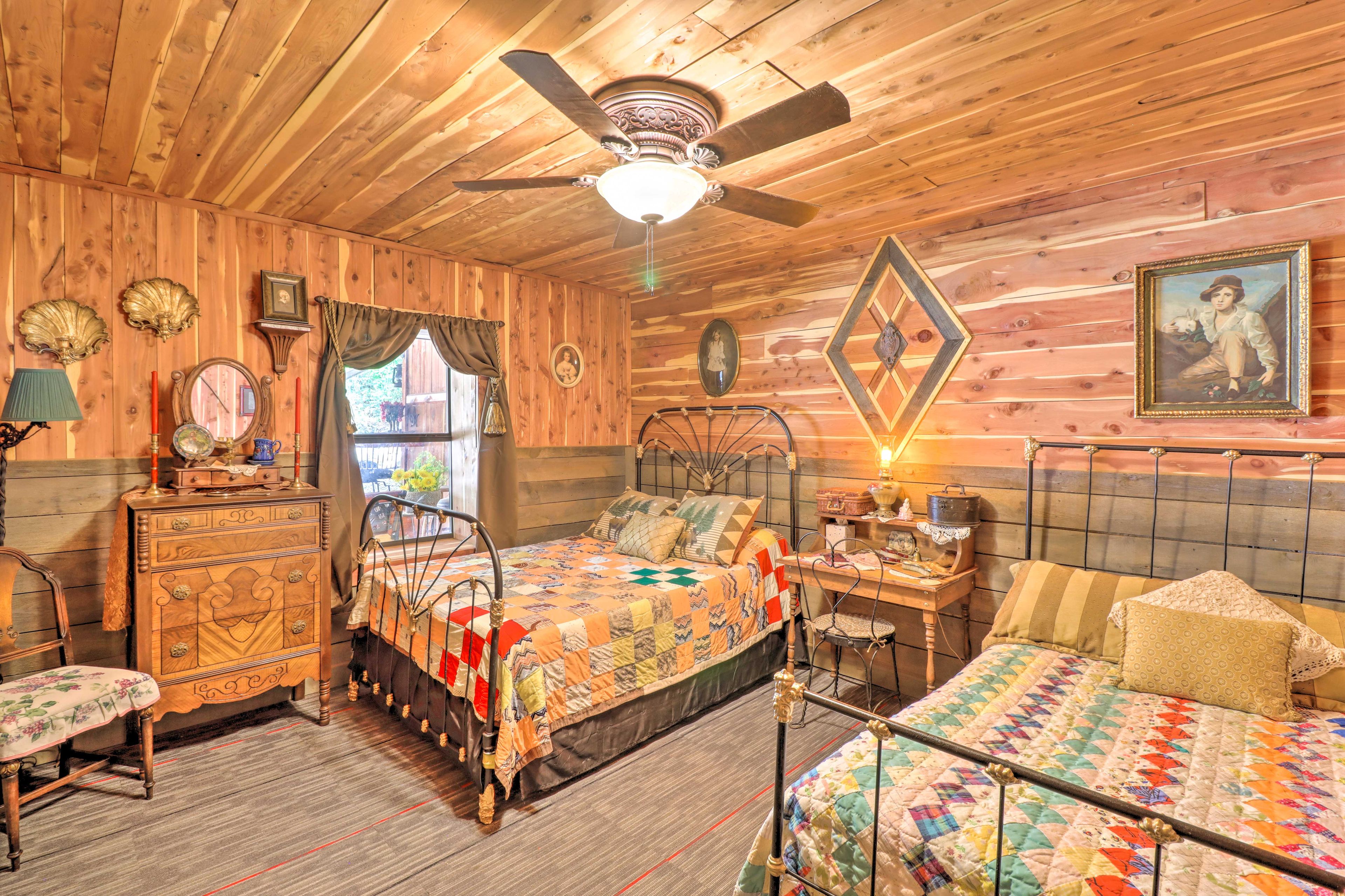 Bedroom 3 | 2 Full Beds