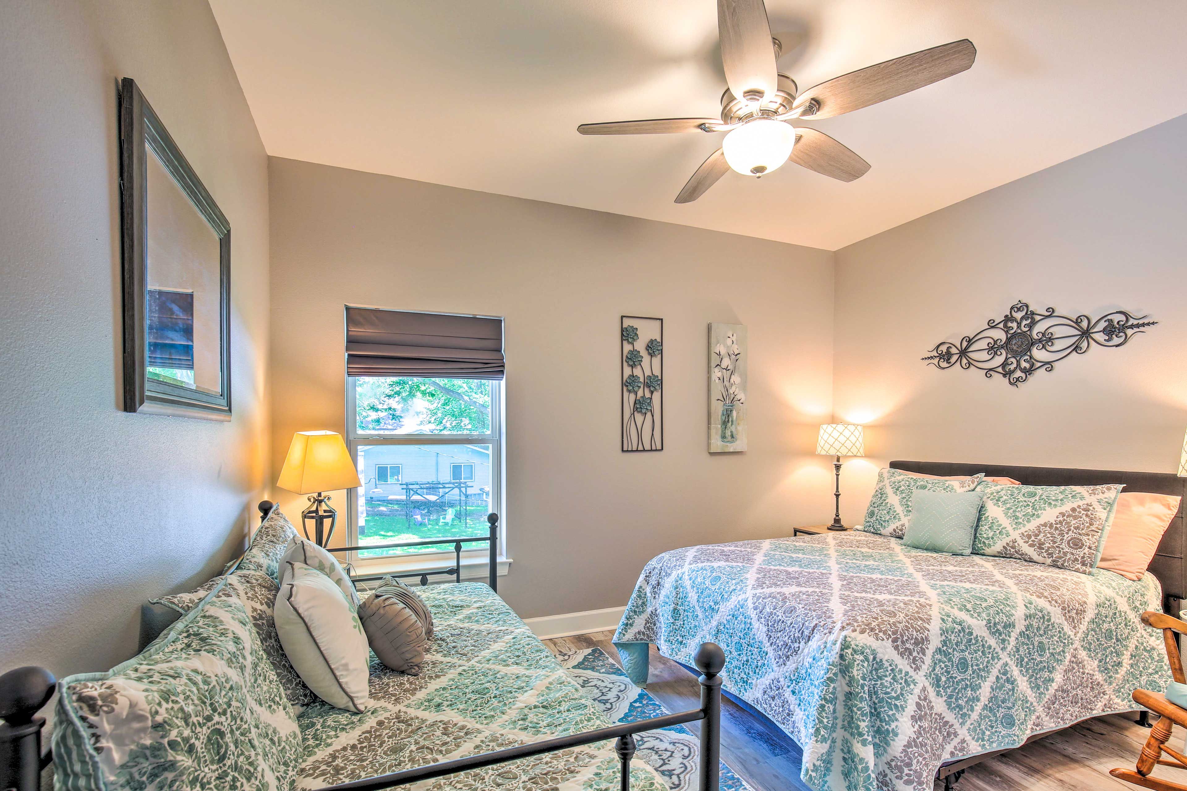 Bedroom 3 | Full Bed | Twin Daybed | Main Level
