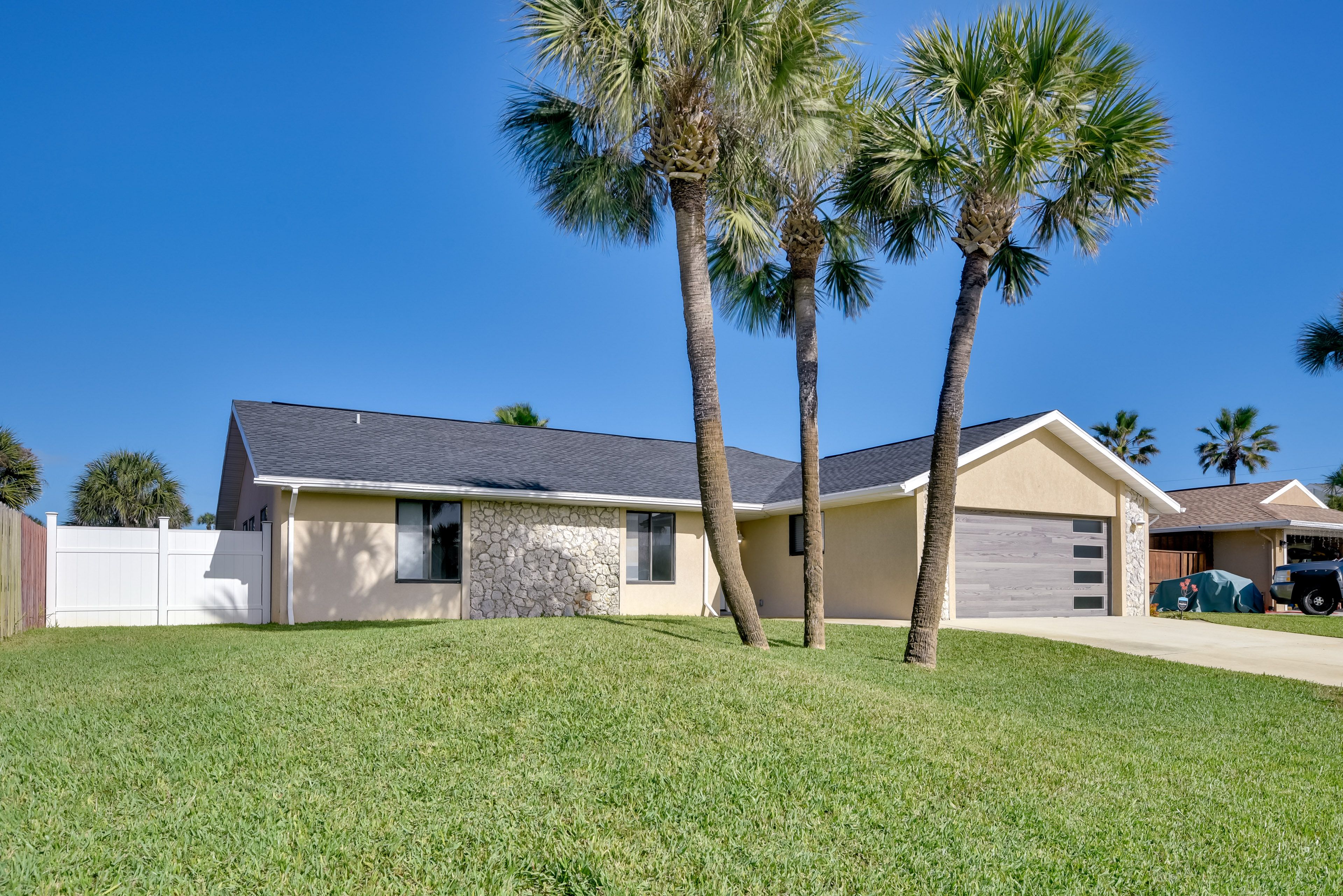 Ormond Beach Vacation Rental | 3BR | 2BA | Step-Free Access | 1,520 Sq Ft