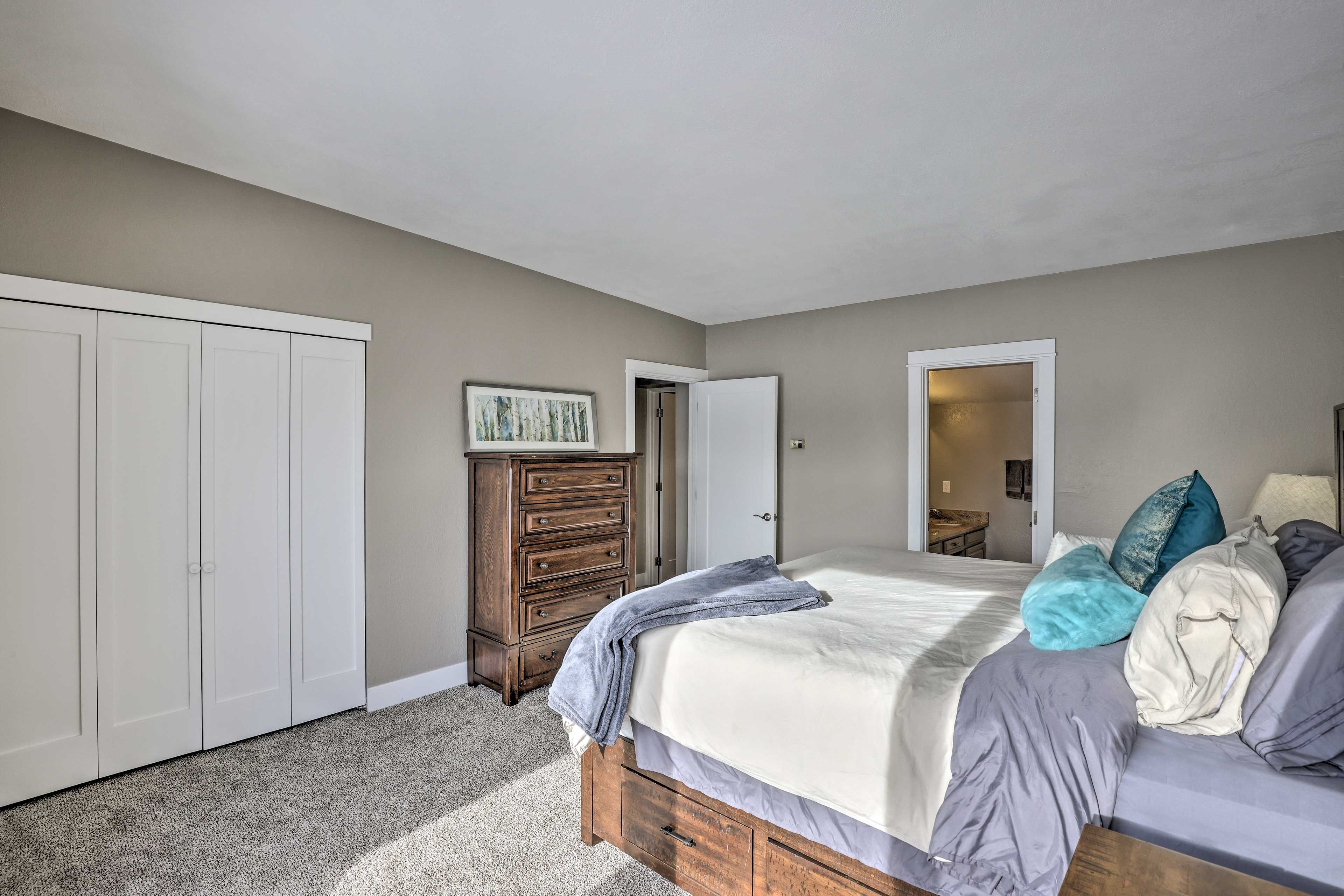 Bedroom 1 | En-Suite Bathroom