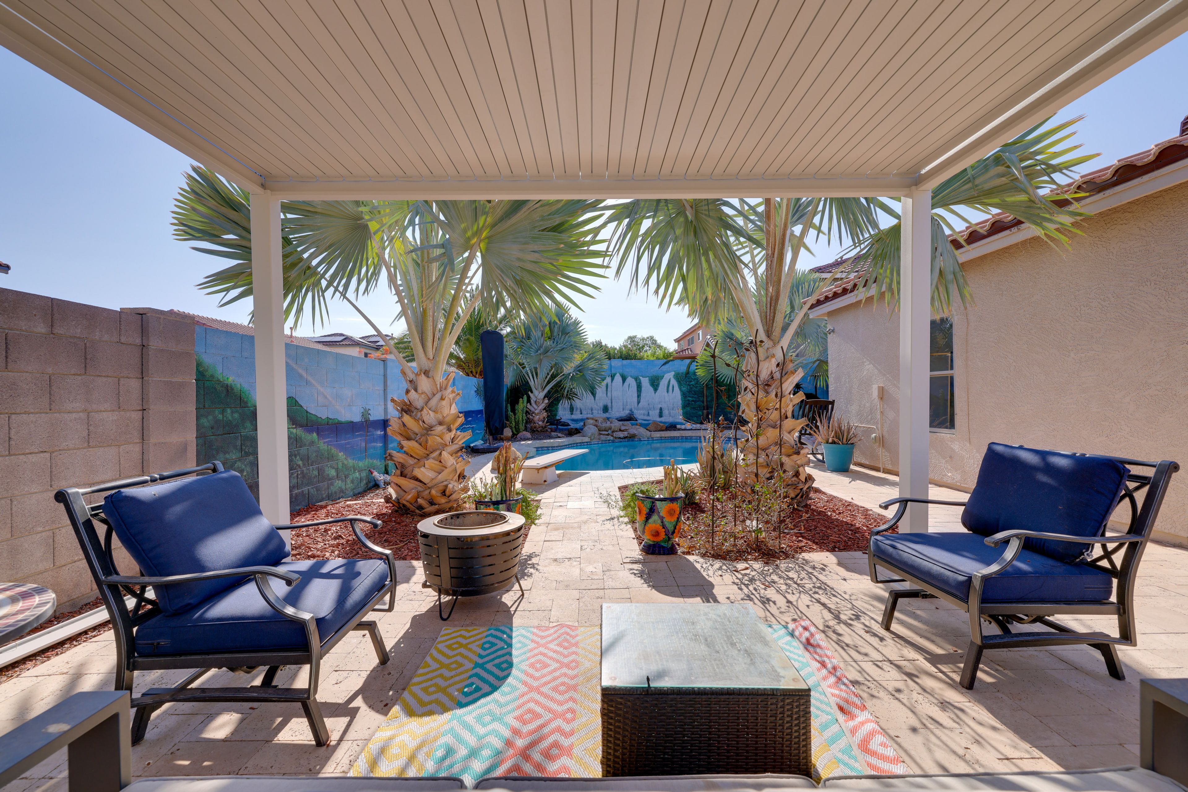 Outdoor Entertaining Space | Fire Pit | Private Pool